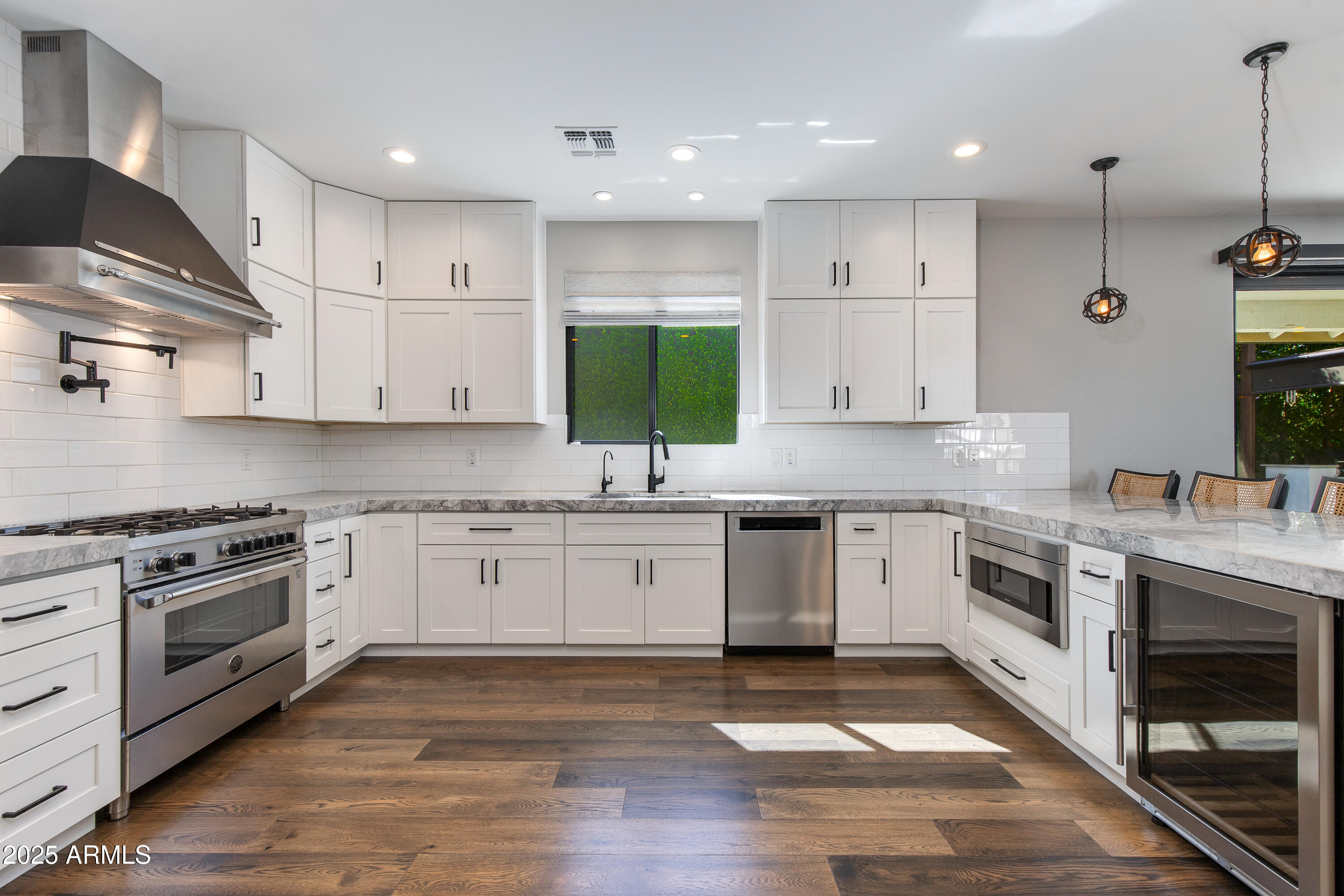3821 E DEVONSHIRE Avenue, Phoenix