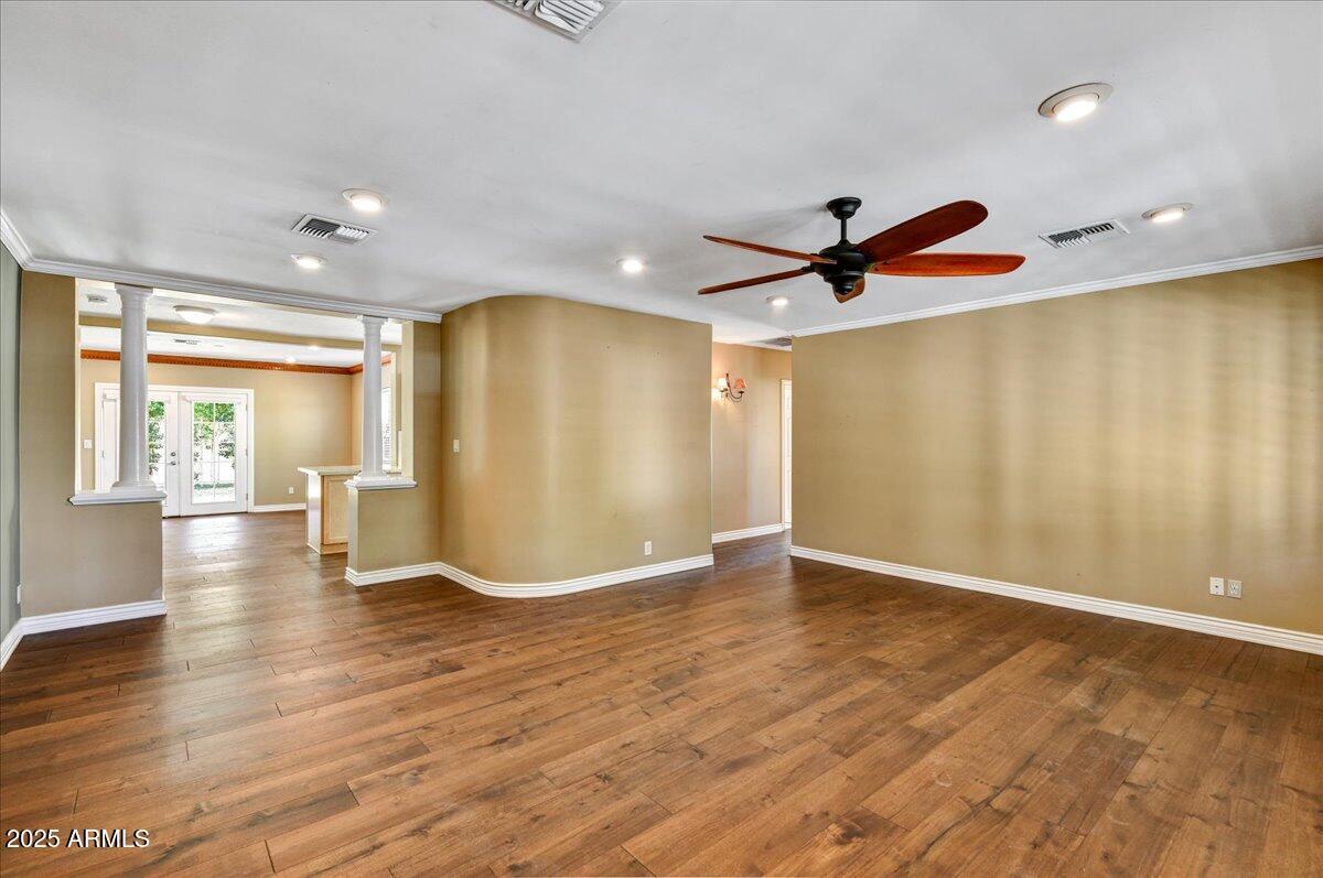 4015 E CHEERY LYNN Road