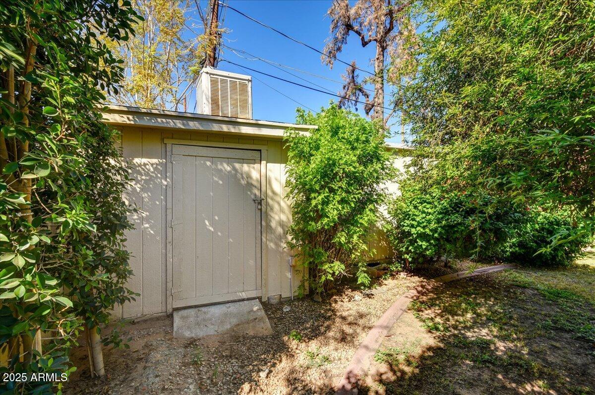 4015 E CHEERY LYNN Road