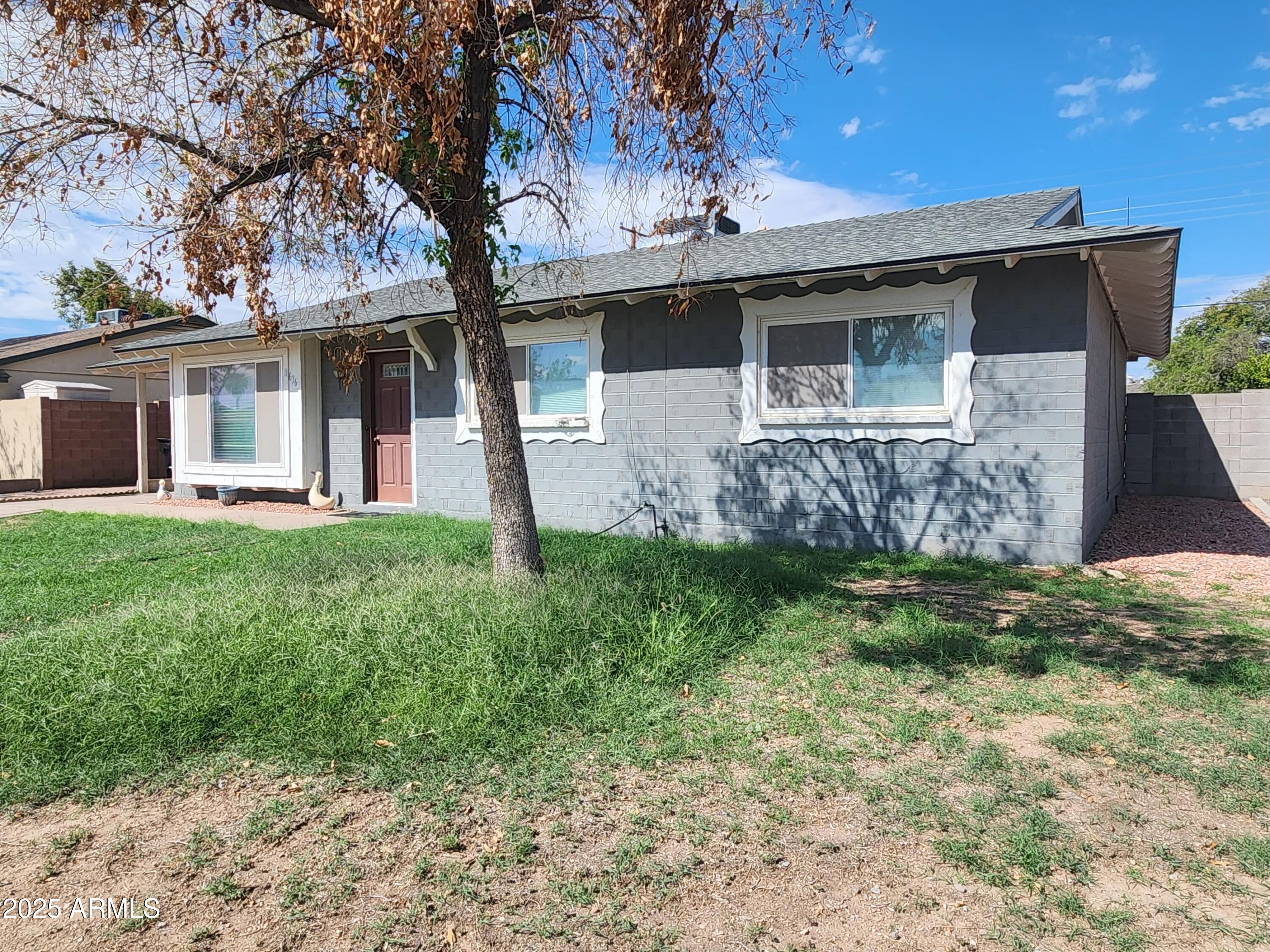 8636 E WINDSOR Avenue