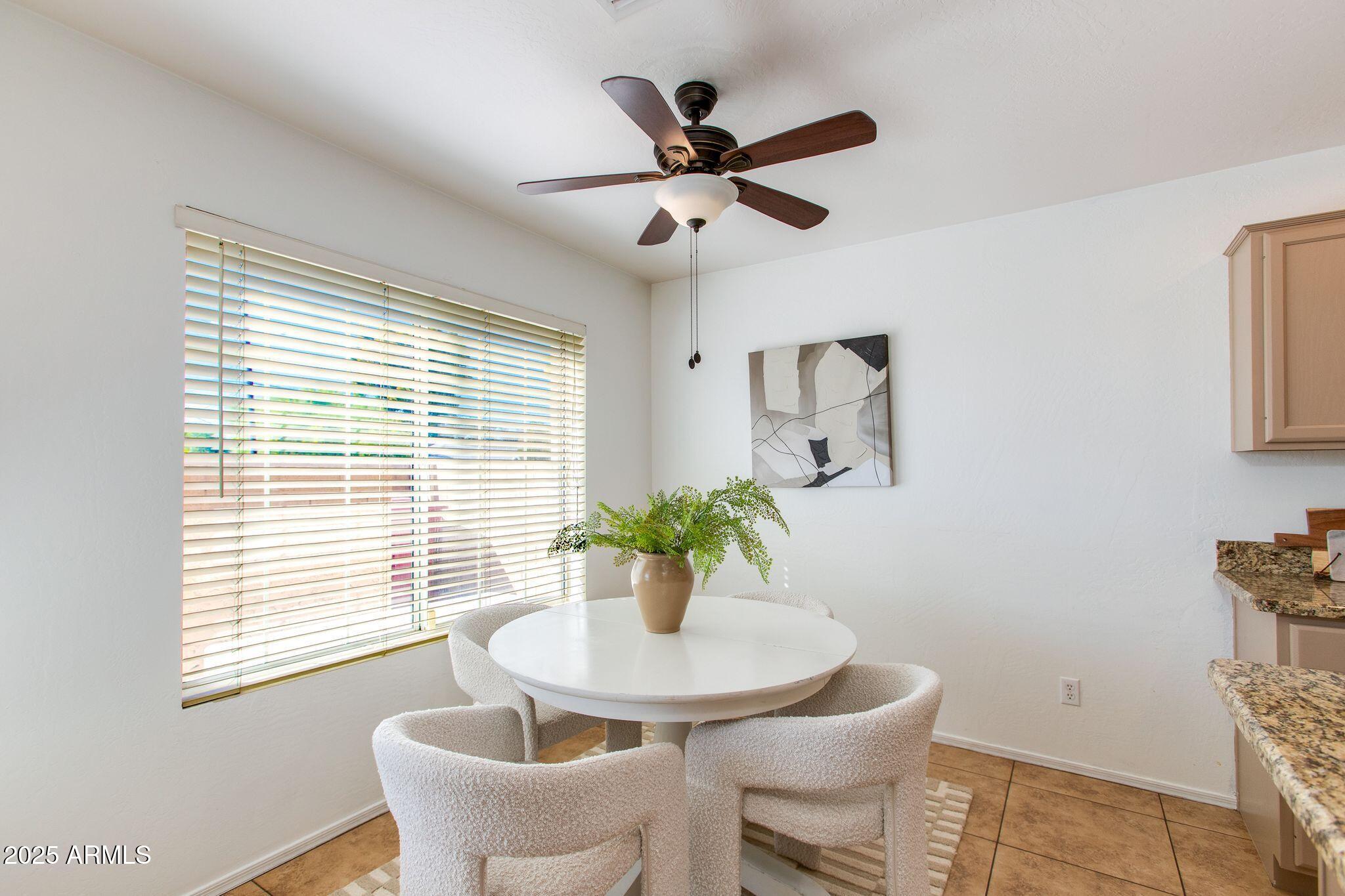 2647 N MILLER Road, 12