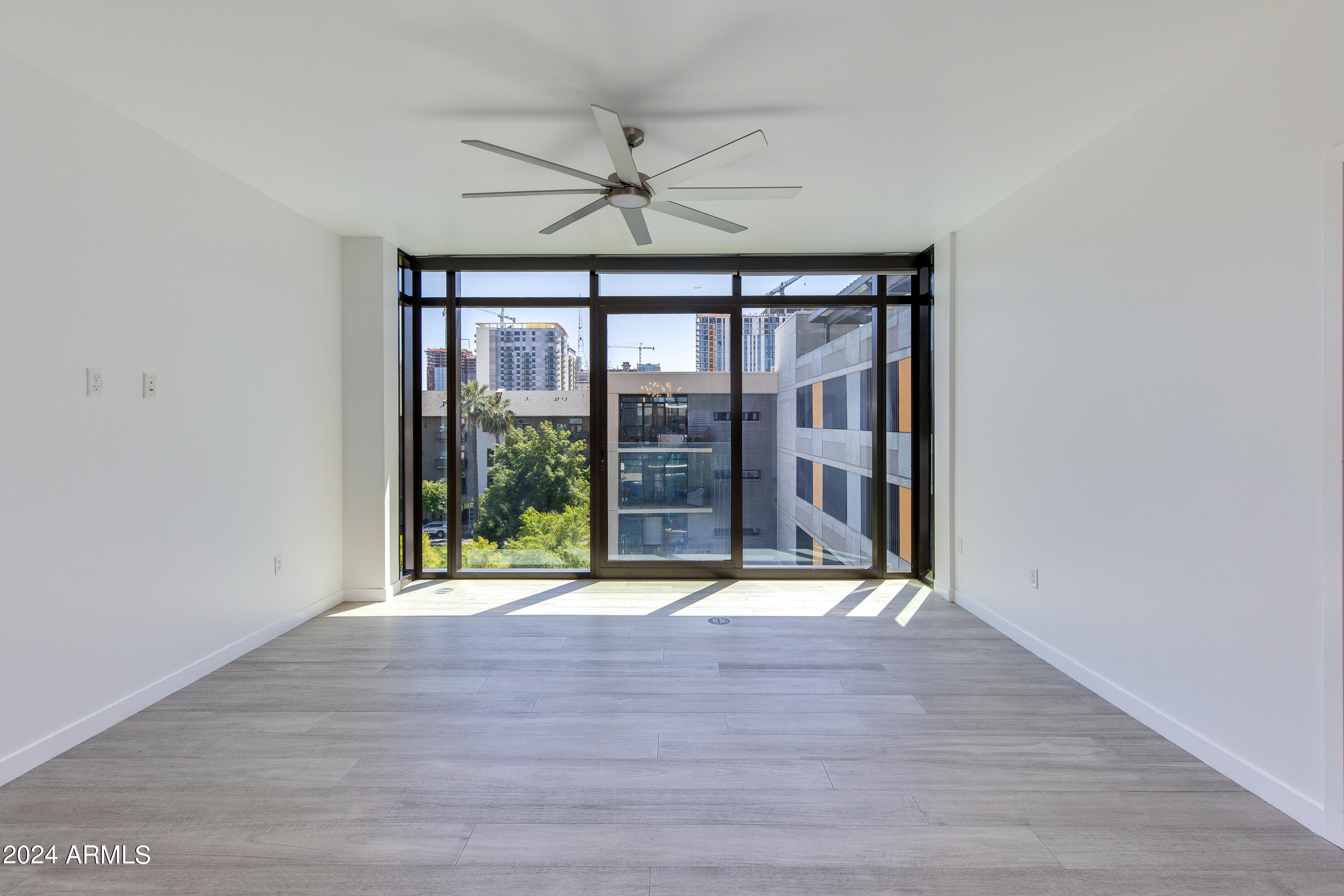 200 W PORTLAND Street, 511