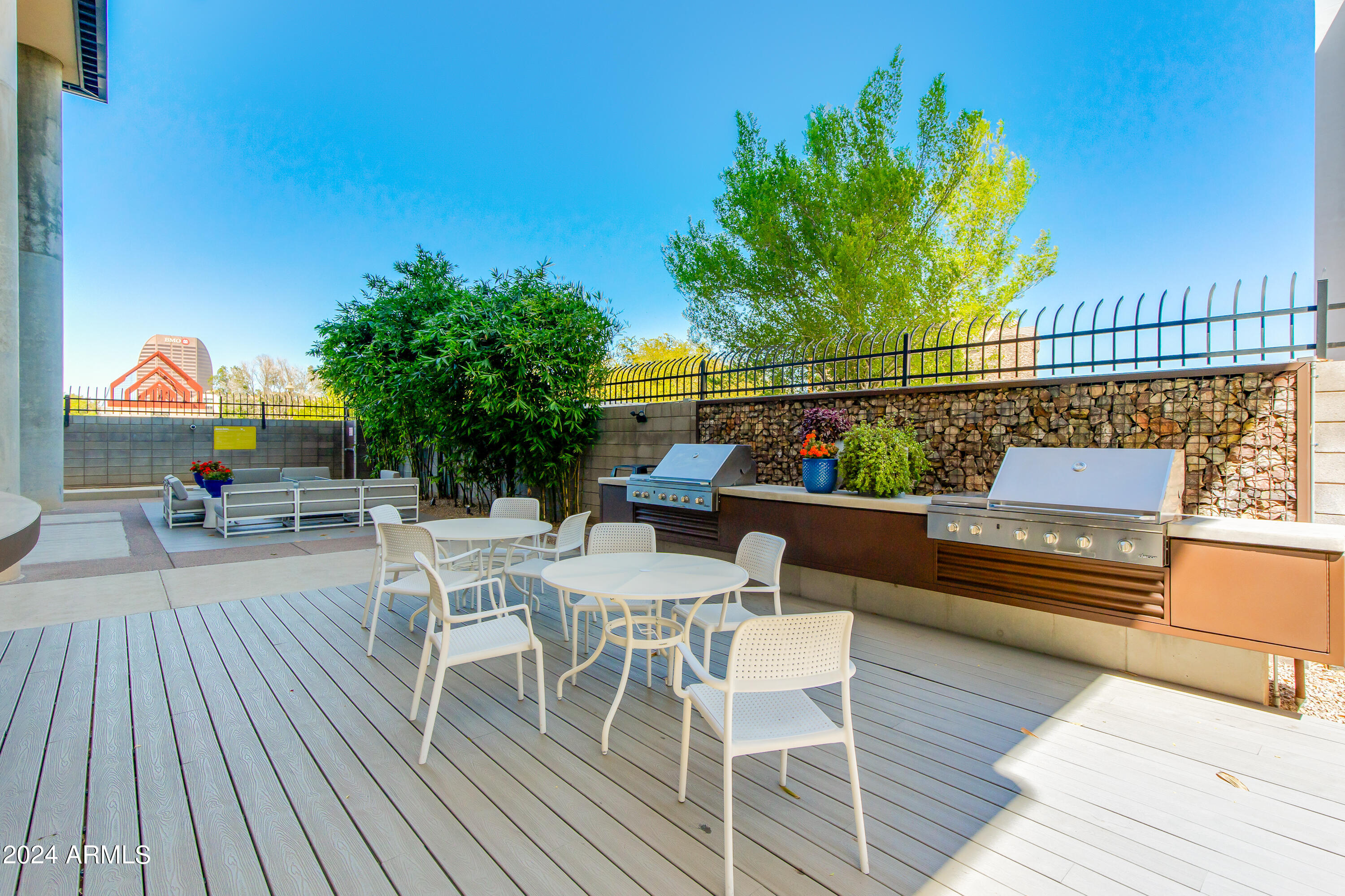 200 W PORTLAND Street, 511