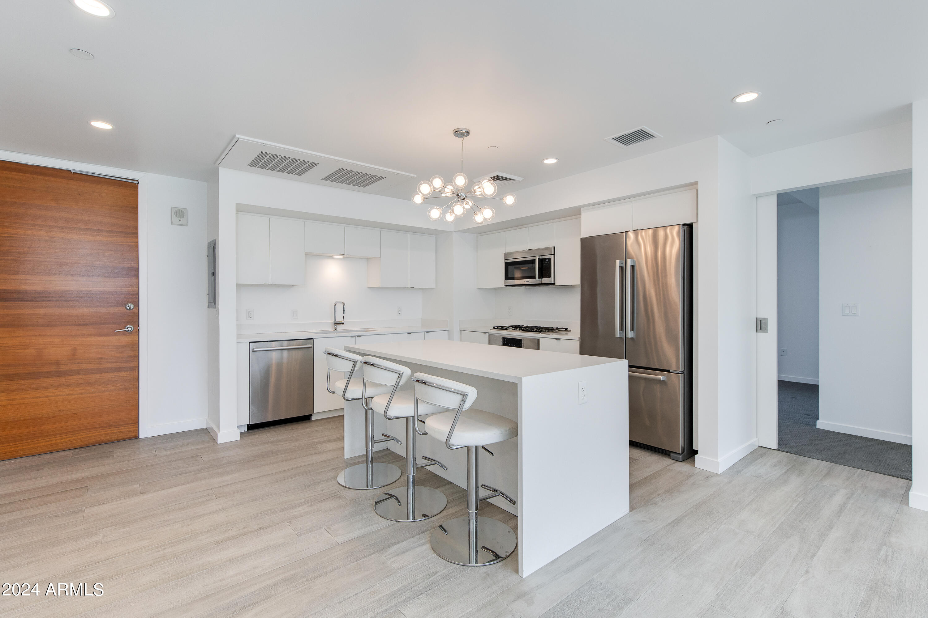 200 W PORTLAND Street, 511