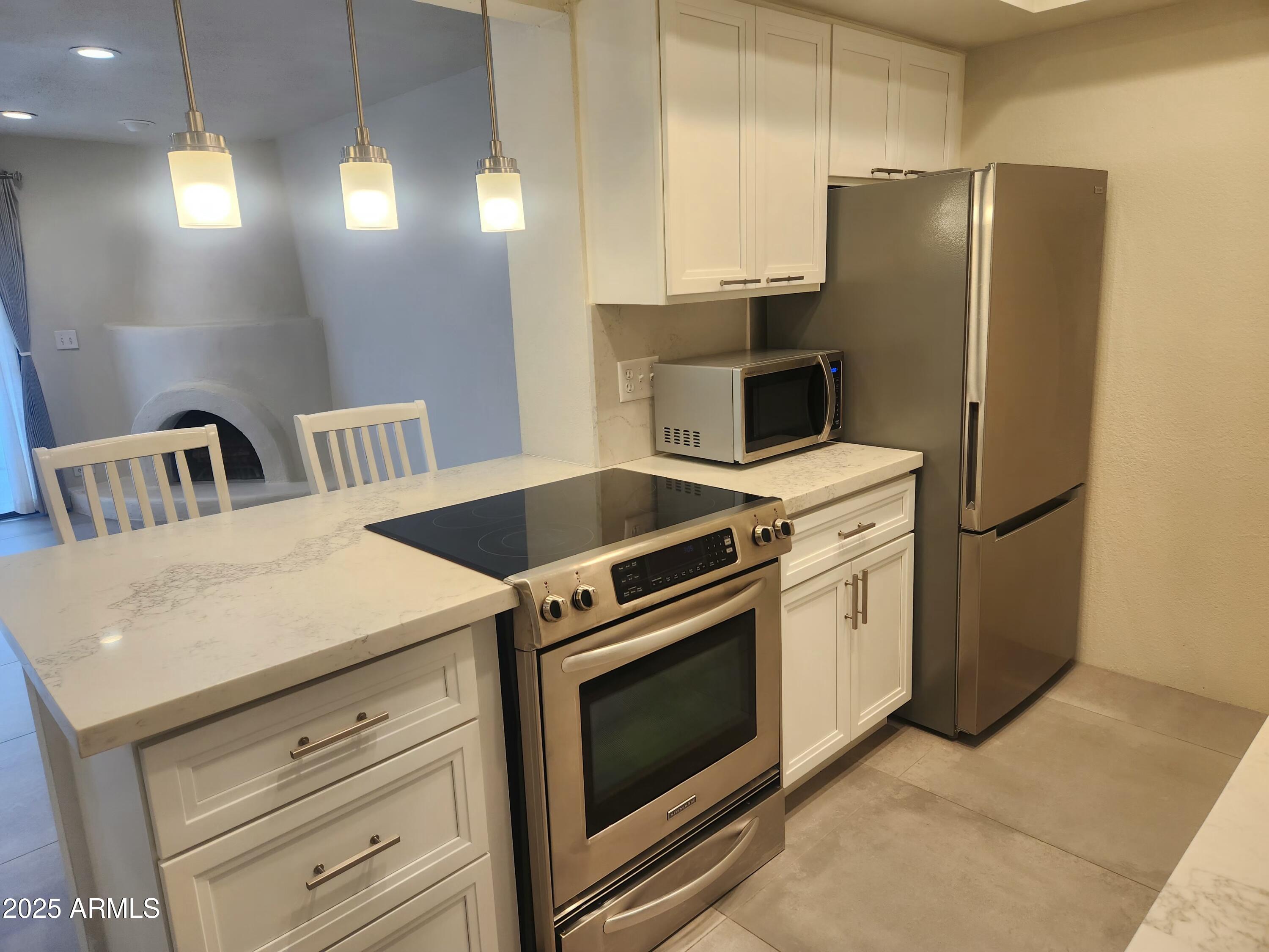 7557 N DREAMY DRAW Drive, 156