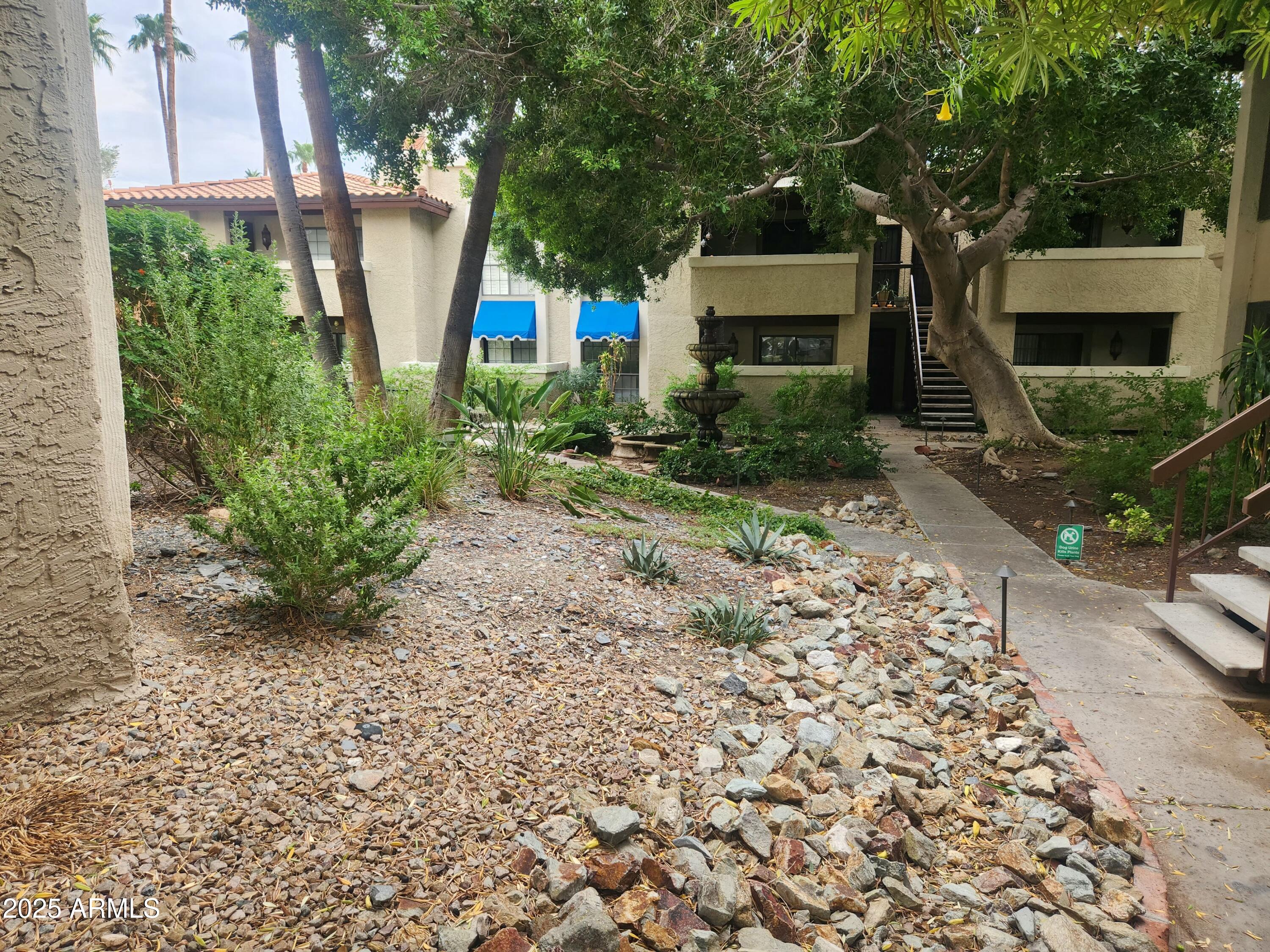 7557 N DREAMY DRAW Drive, 156