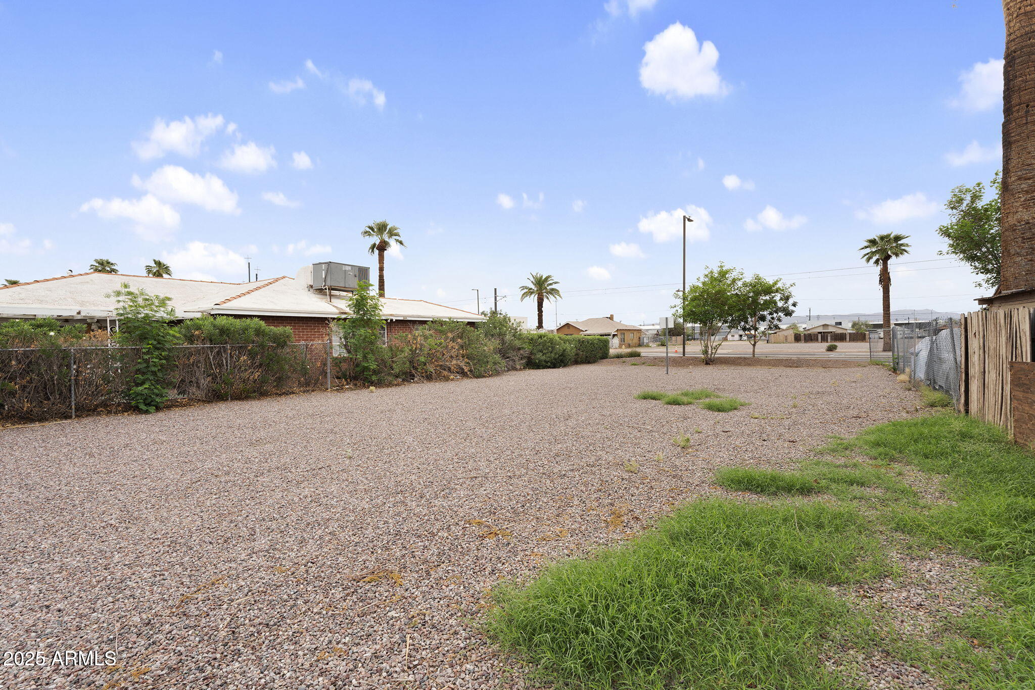 1318 E JEFFERSON Street