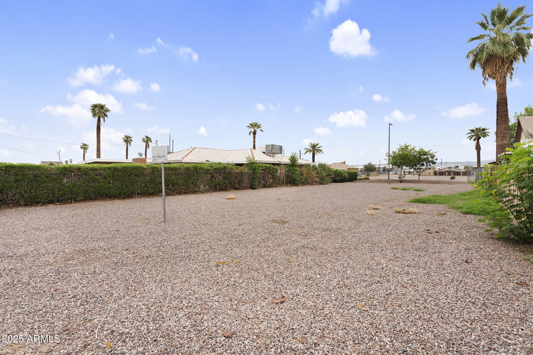 1318 E JEFFERSON Street