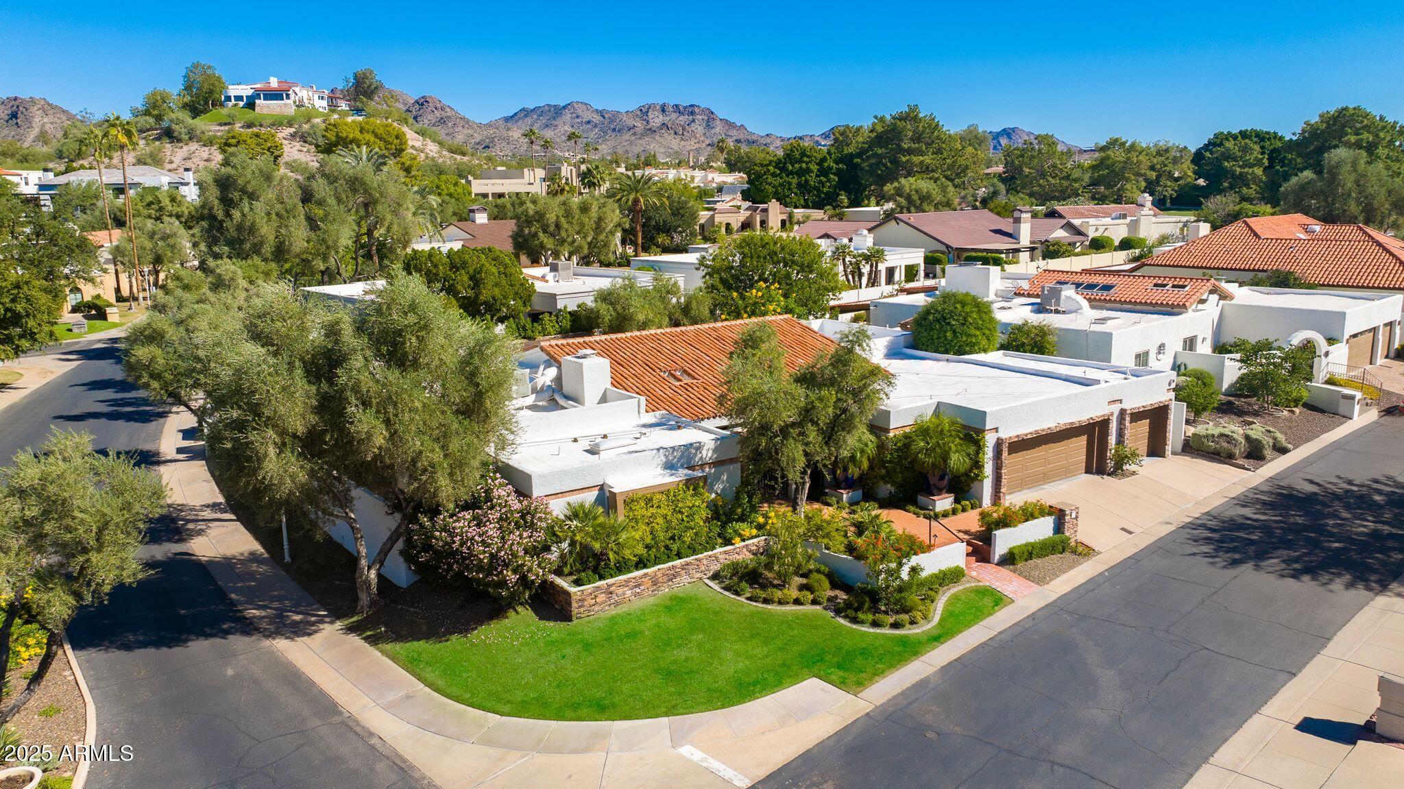 2502 E MONTEBELLO Avenue, Phoenix
