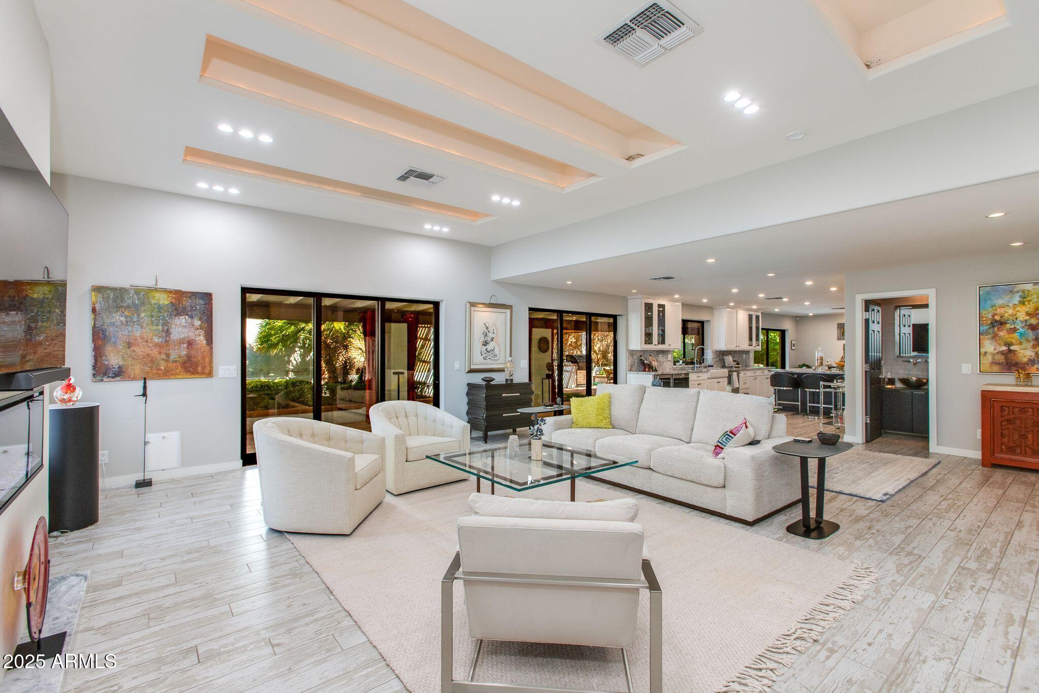 2502 E MONTEBELLO Avenue, Phoenix
