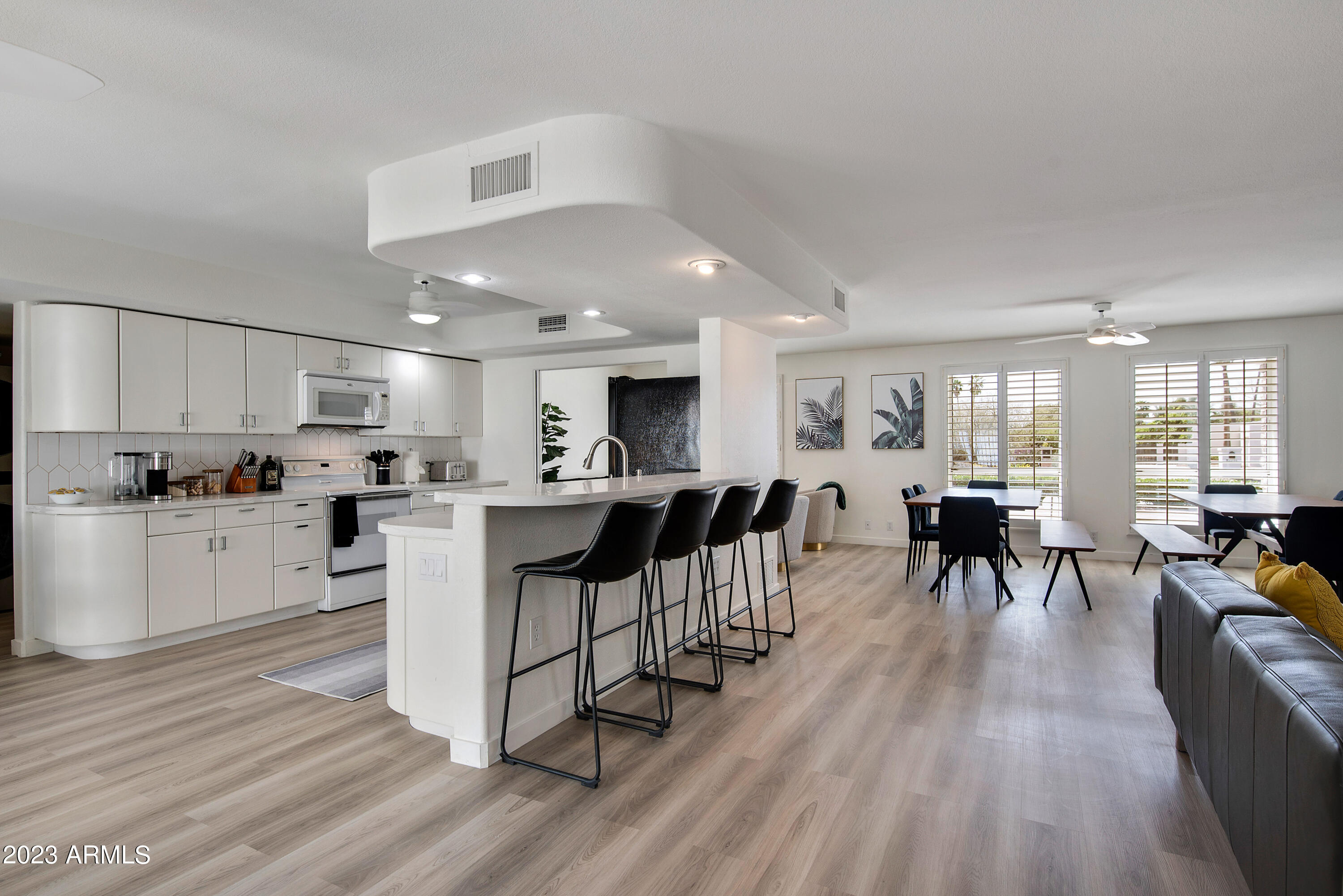 6704 E NORTH Lane, Paradise Valley