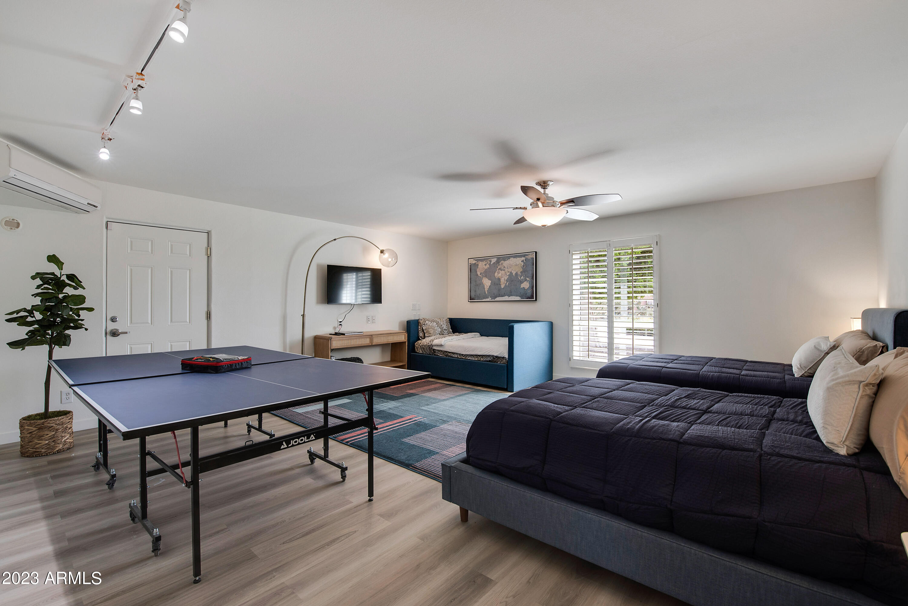 6704 E NORTH Lane, Paradise Valley