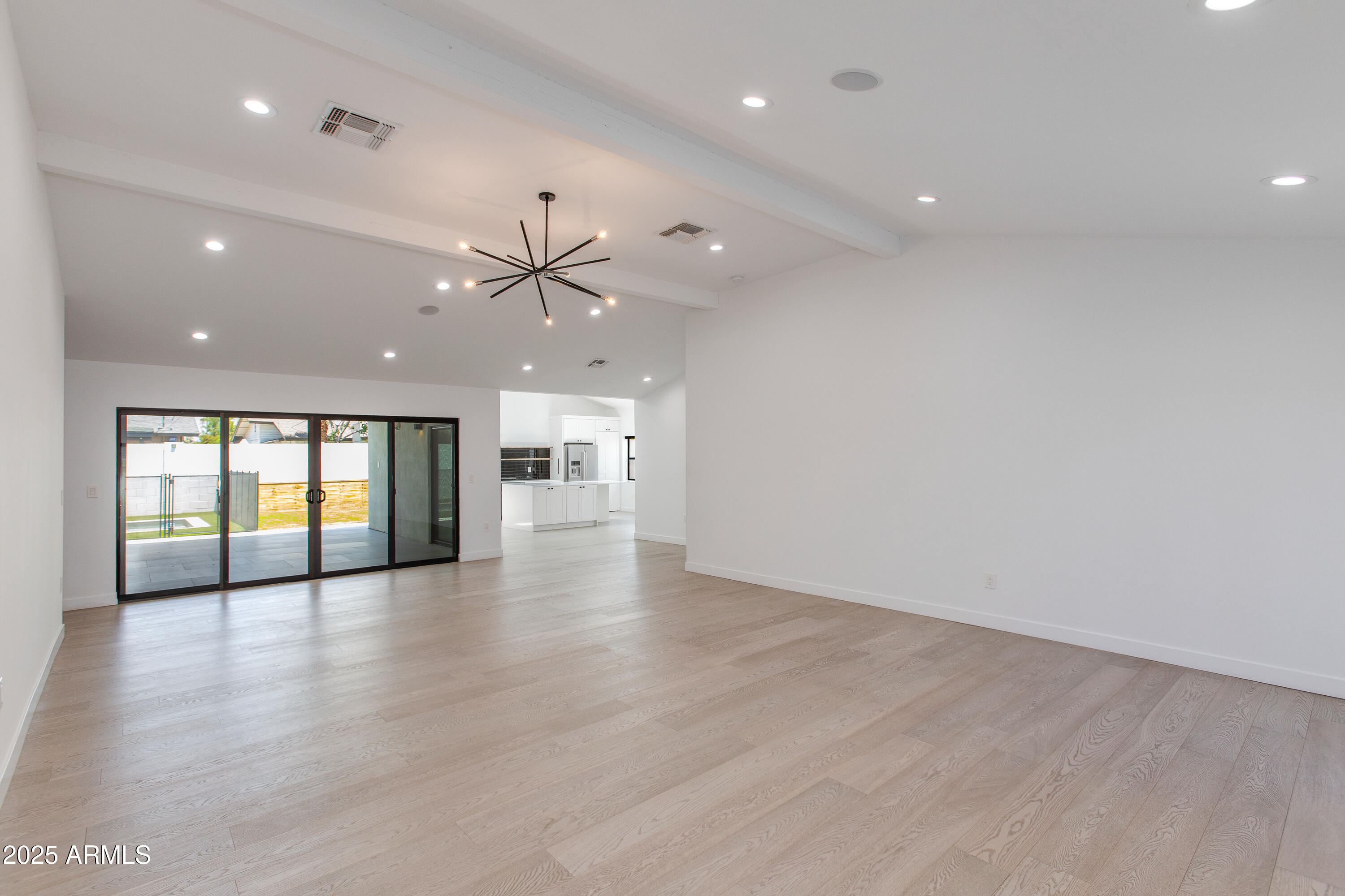 4246 E MULBERRY Drive, Phoenix