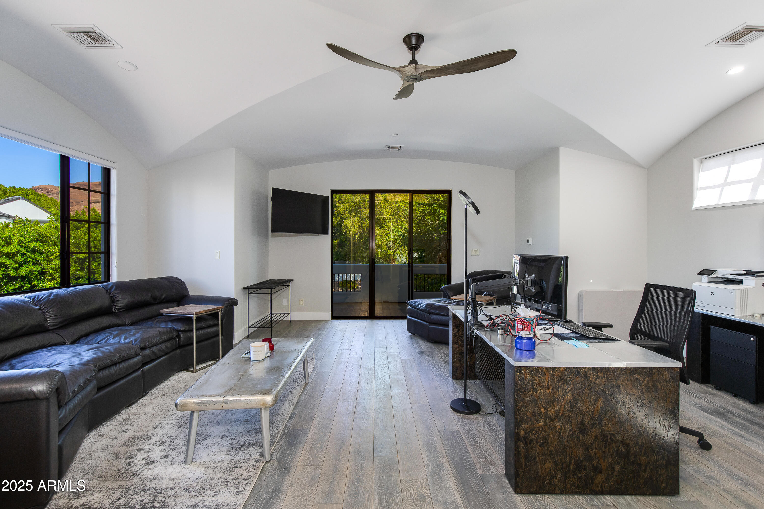 4725 N LAUNFAL Avenue