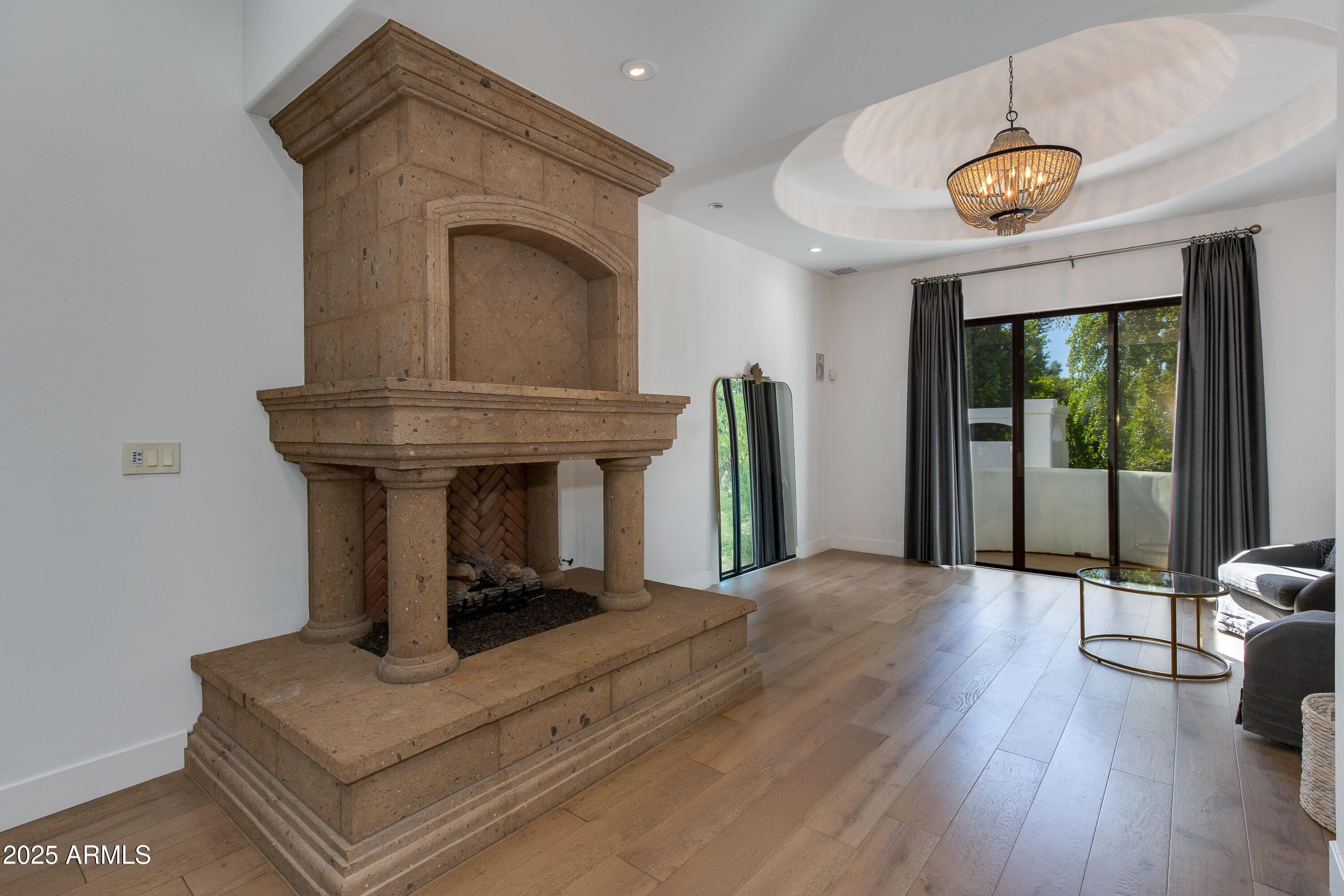 4725 N LAUNFAL Avenue