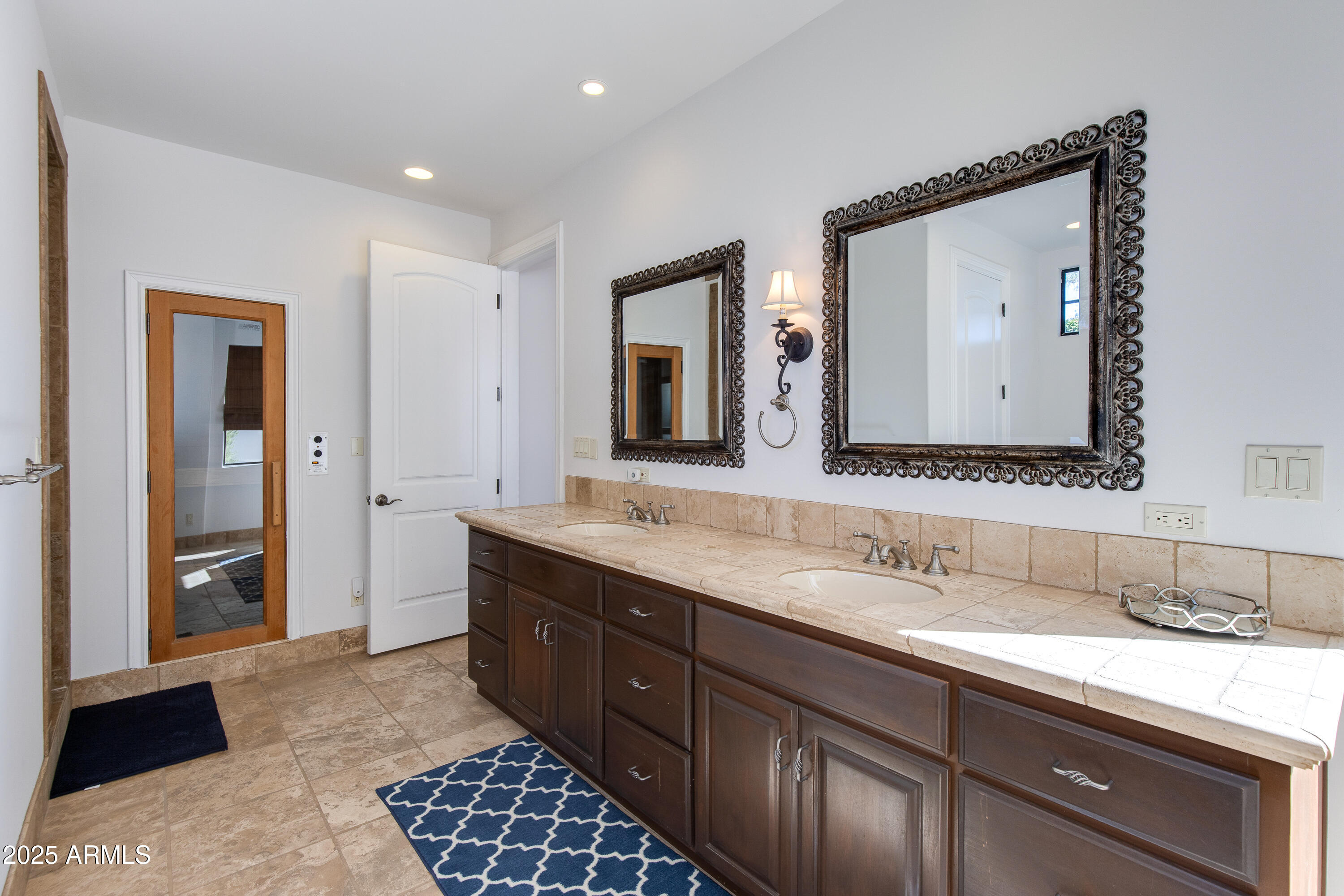 4725 N LAUNFAL Avenue