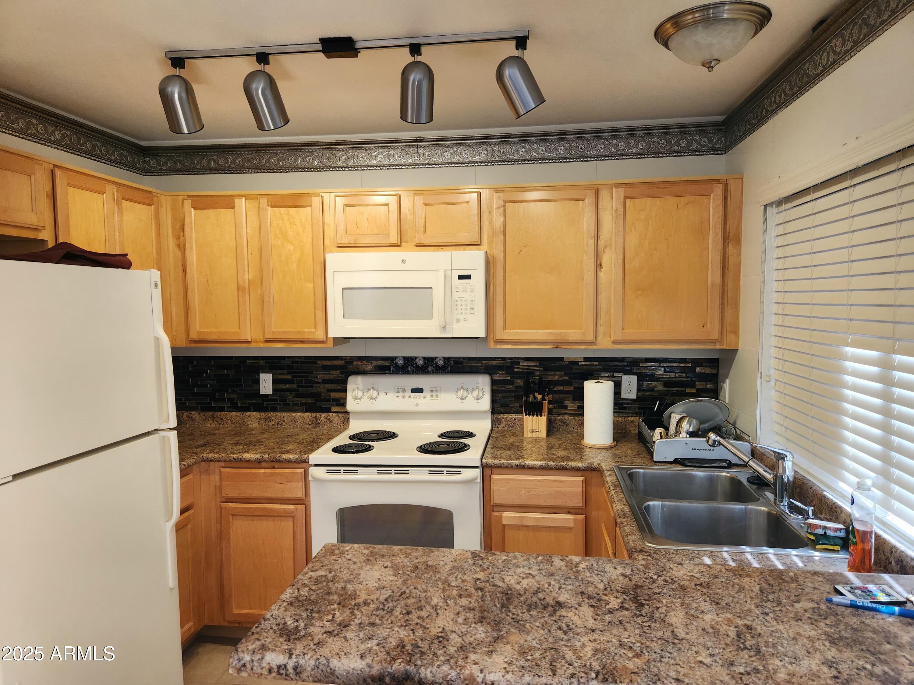 5122 E SHEA Boulevard, 2165