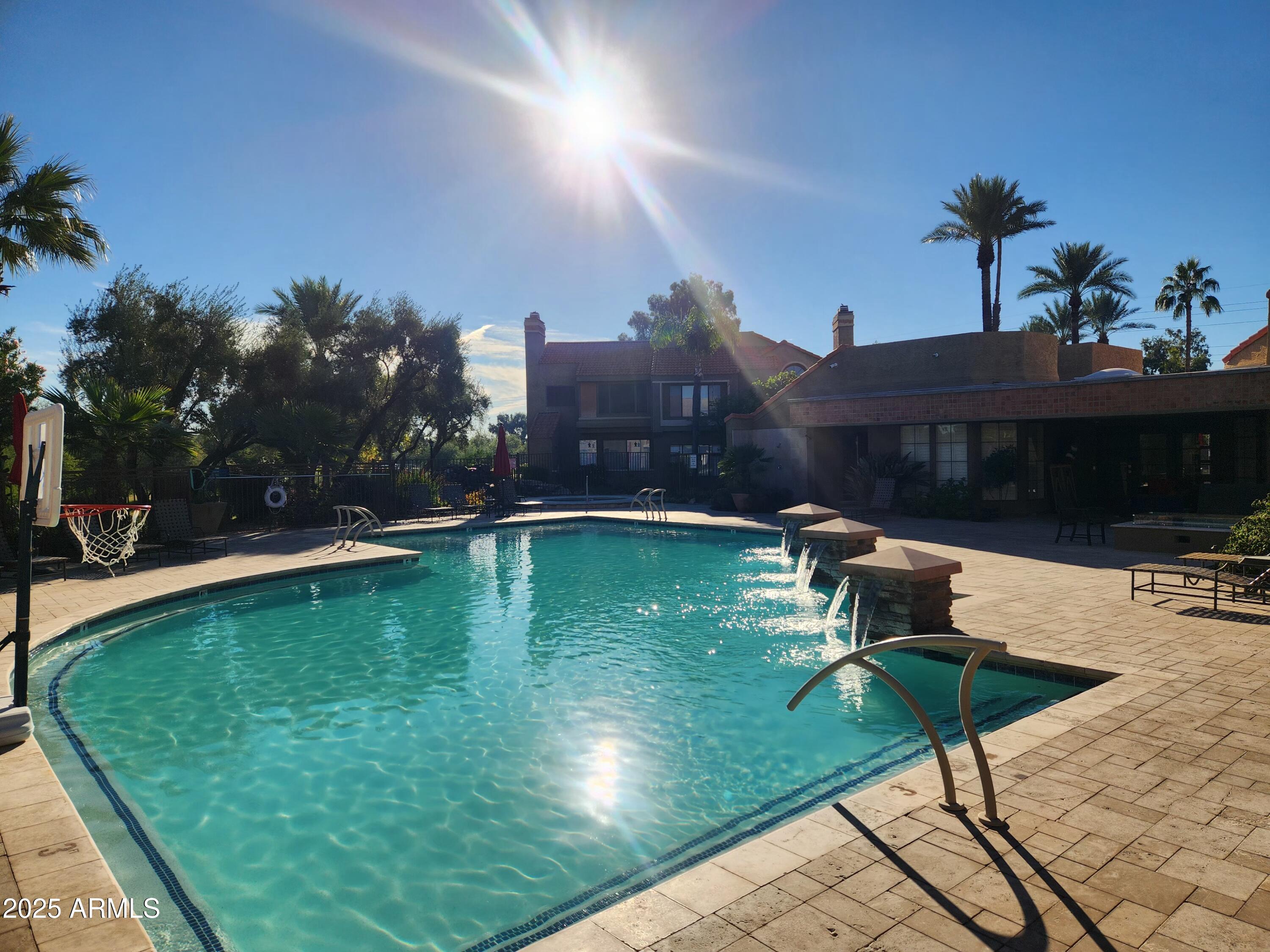 5122 E SHEA Boulevard, 2165