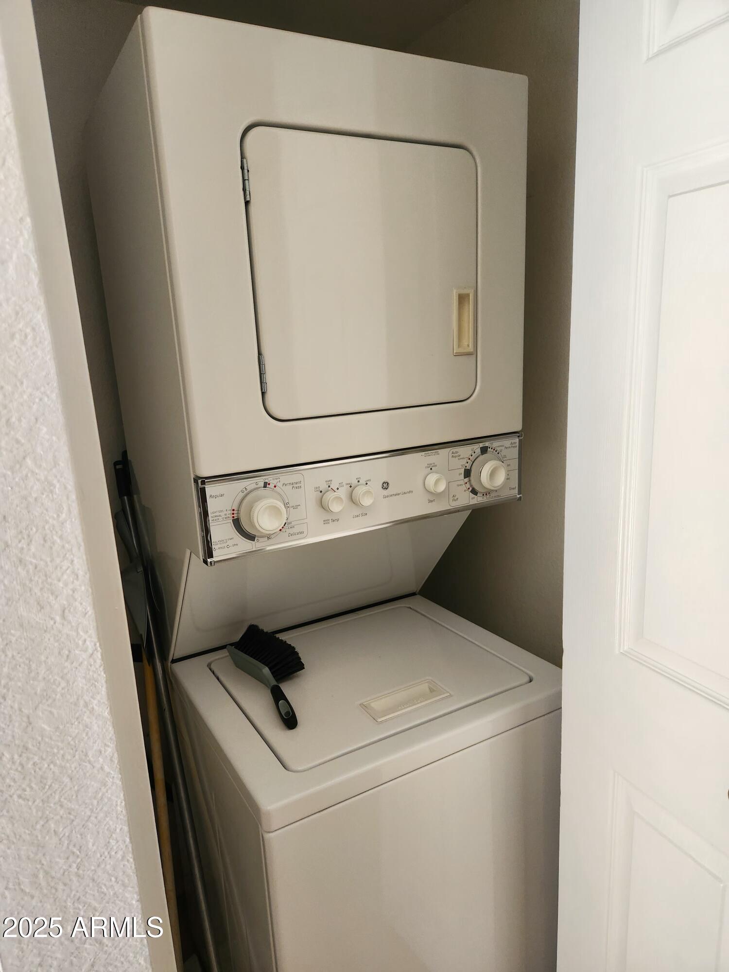 5122 E SHEA Boulevard, 2165