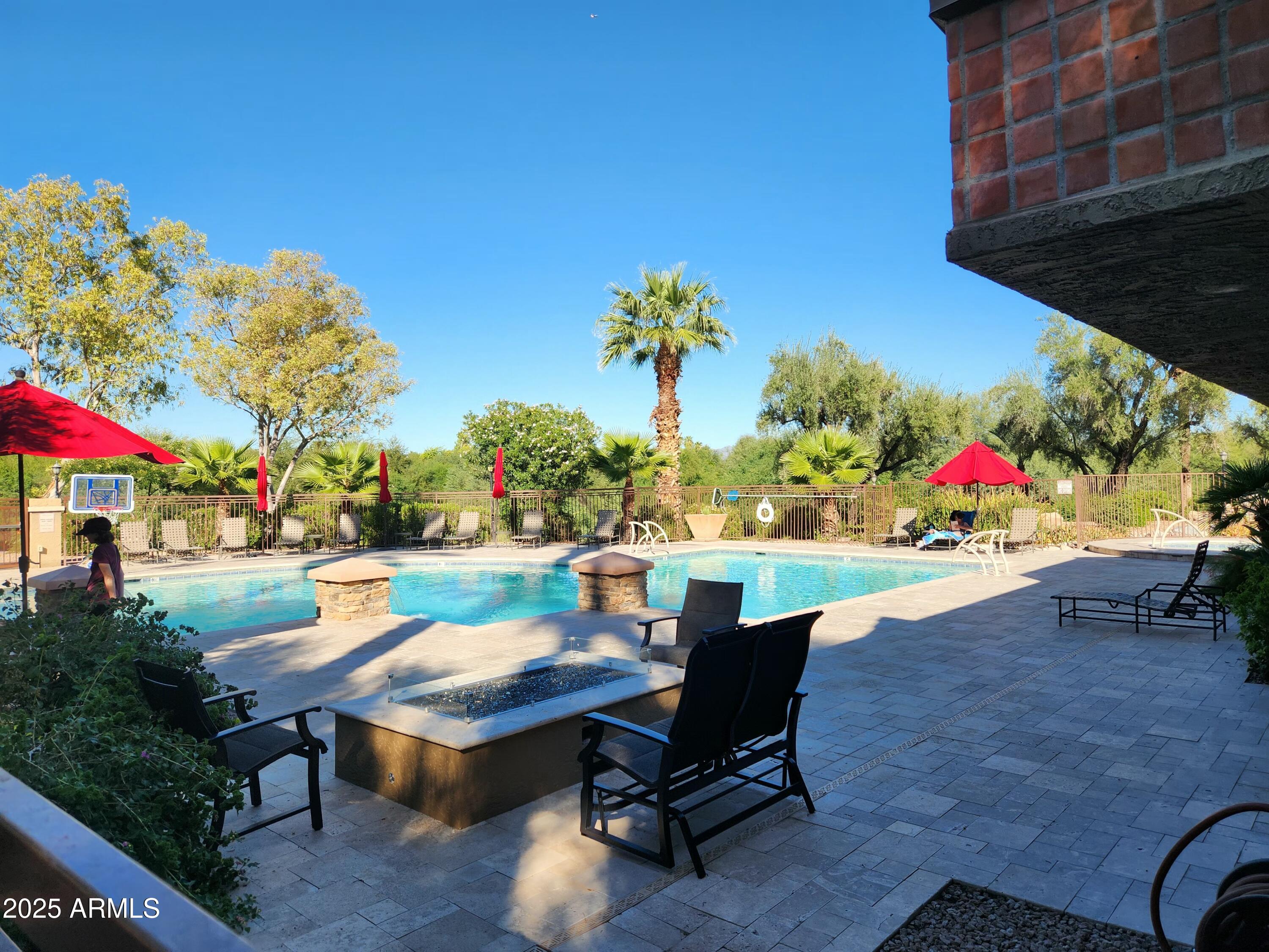 5122 E SHEA Boulevard, 2165