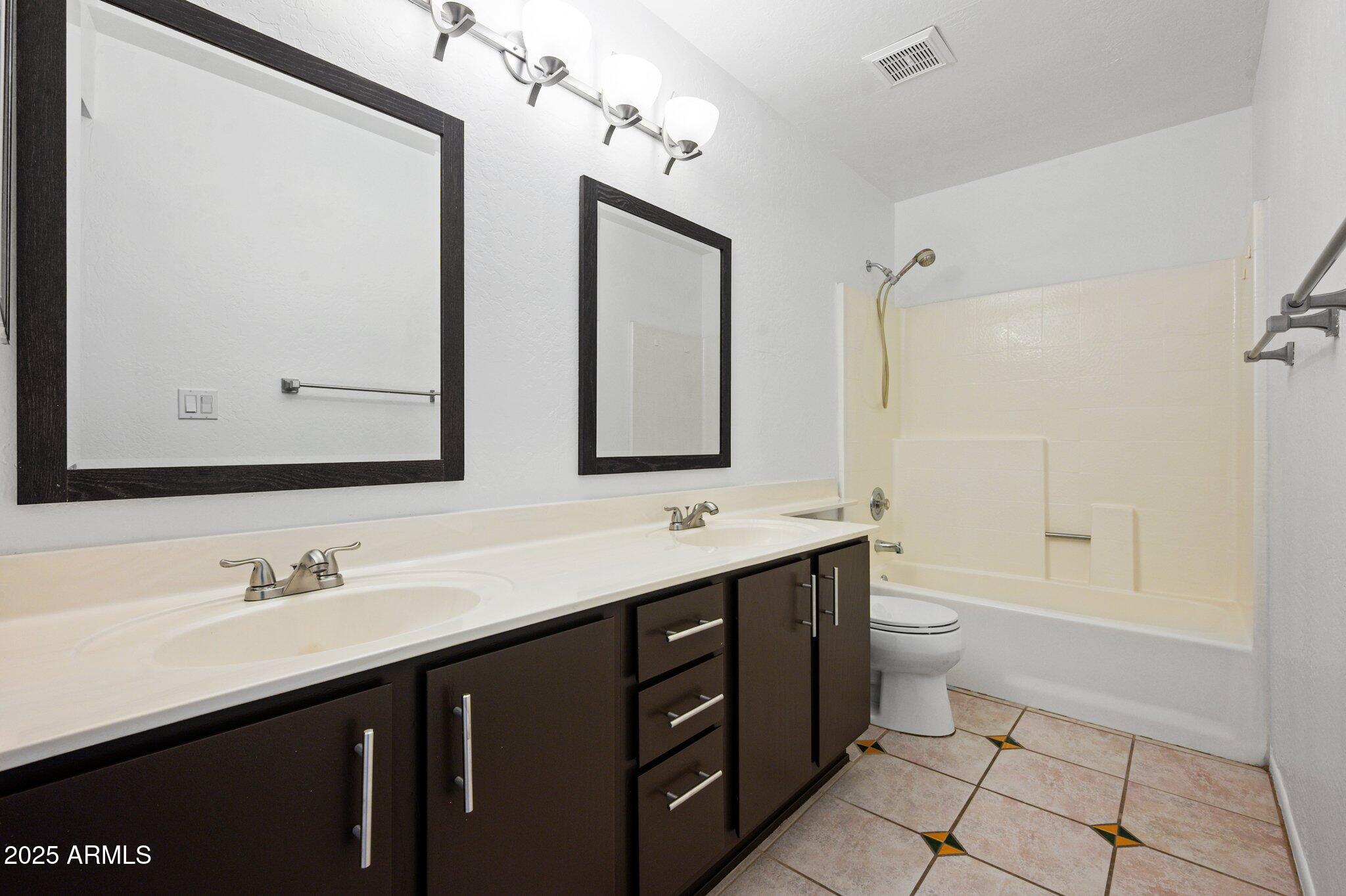 4529 E BLUEFIELD Avenue, Phoenix