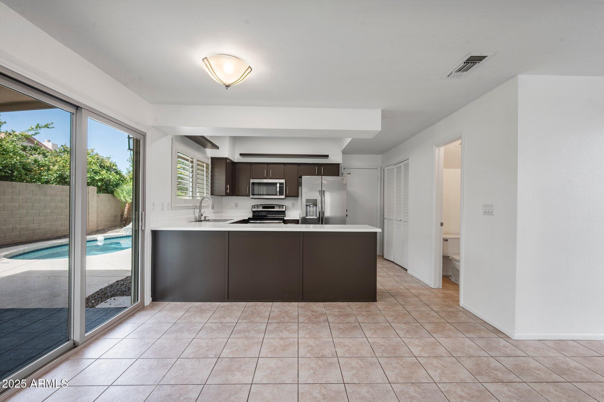 4529 E BLUEFIELD Avenue, Phoenix