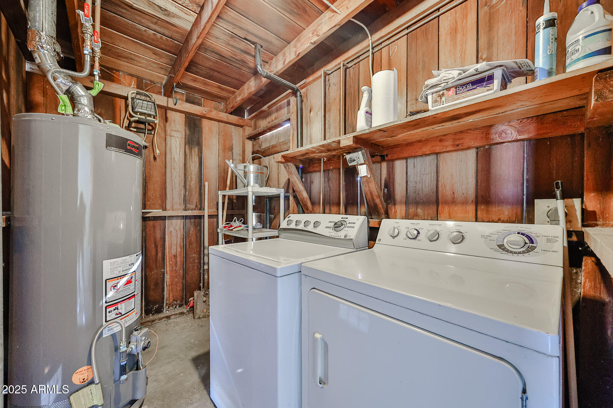 2221 W CLARENDON Avenue