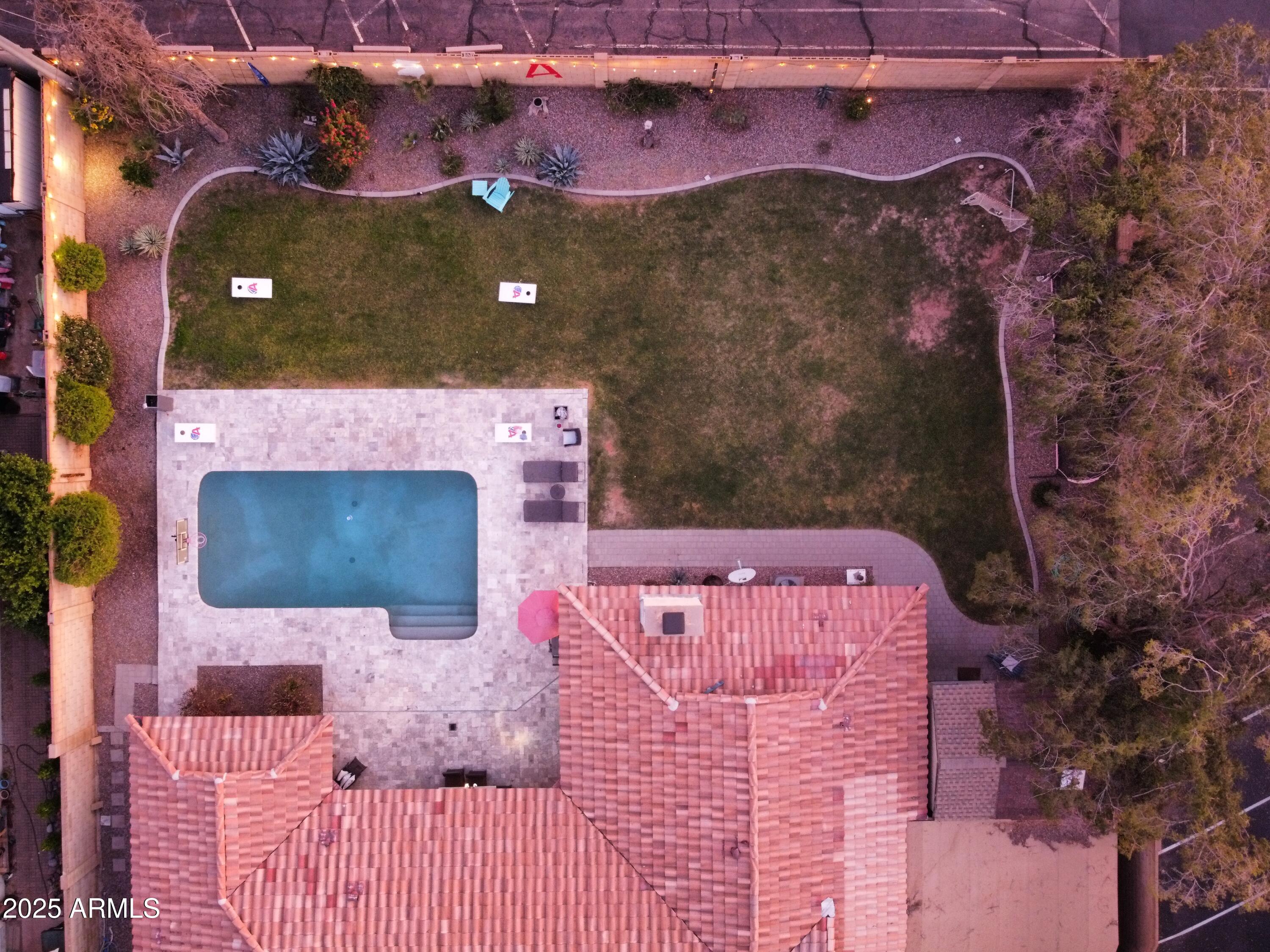 105 E CLAREMONT Street