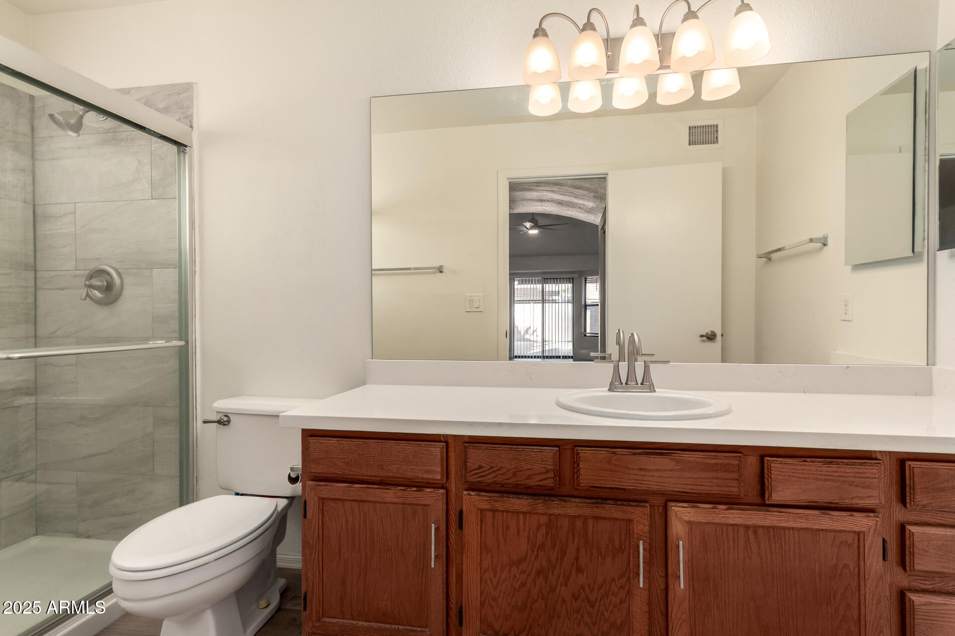 965 N NIELSON Street