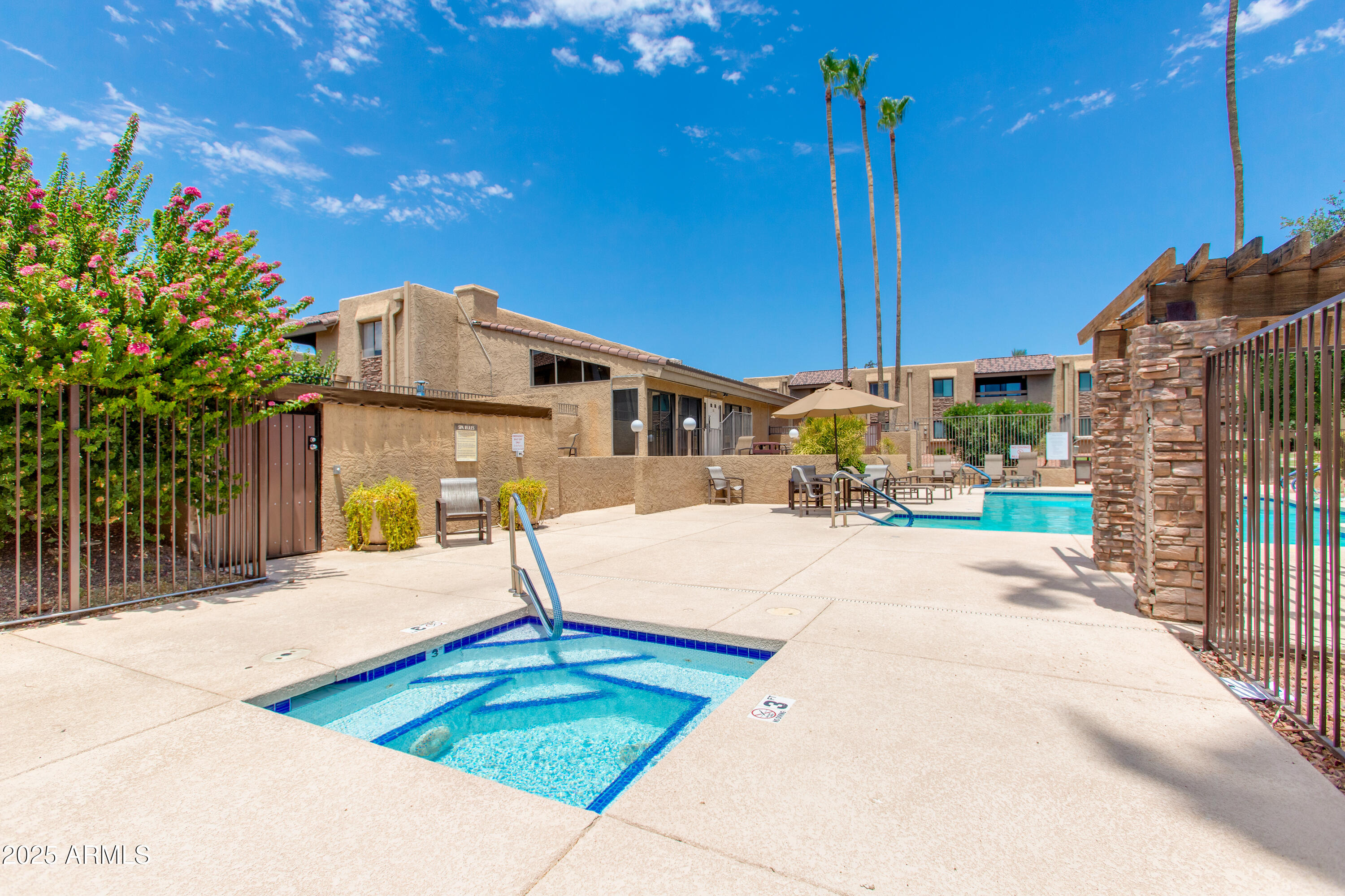3825 E CAMELBACK Road, 105