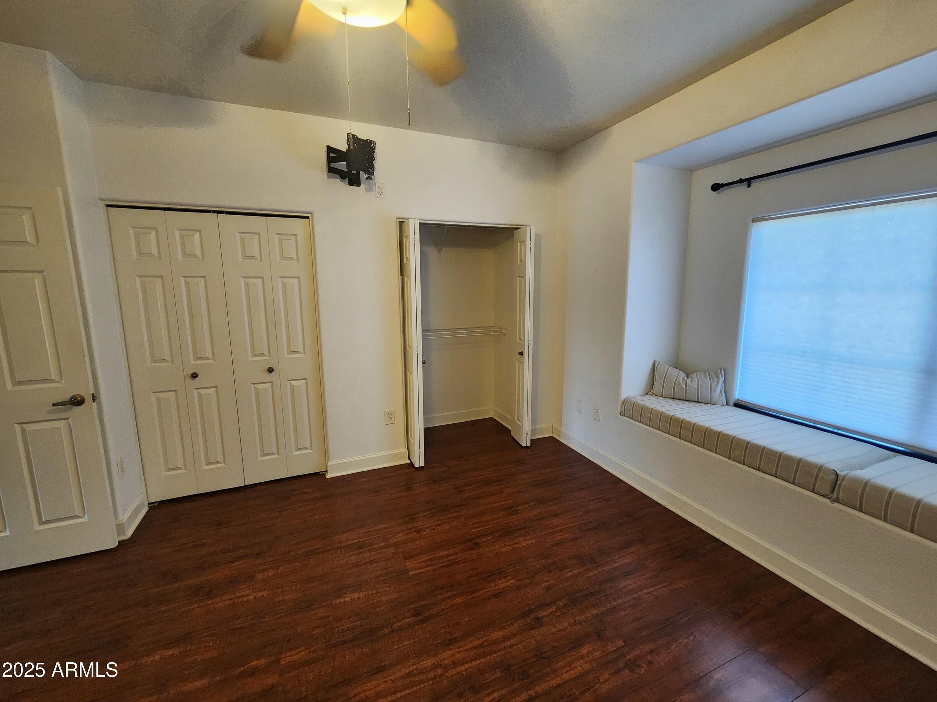 4455 E PARADISE VILLAGE Parkway S, 1035