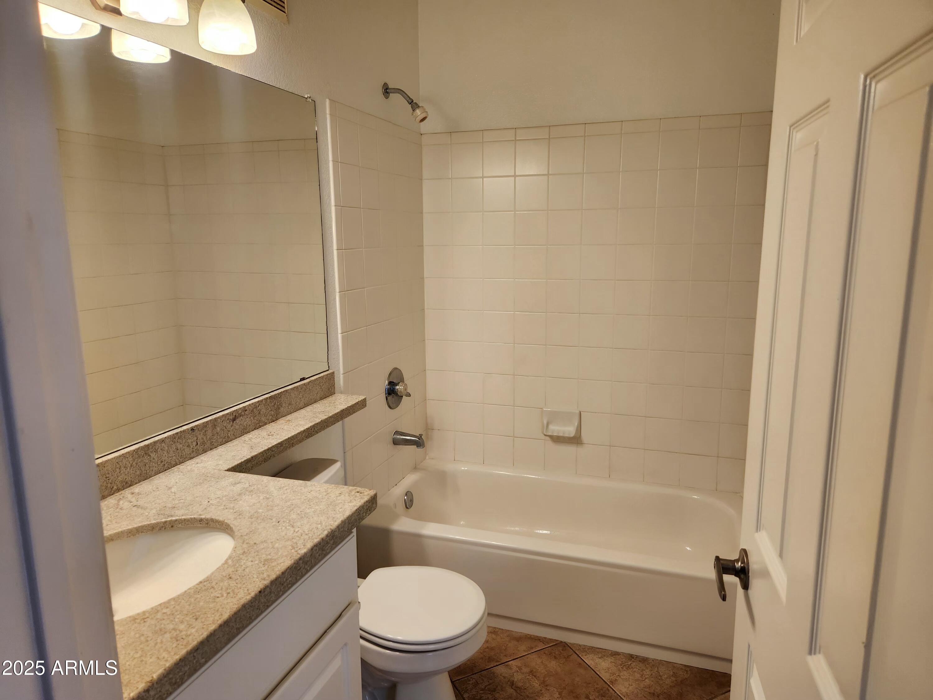 4455 E PARADISE VILLAGE Parkway S, 1035