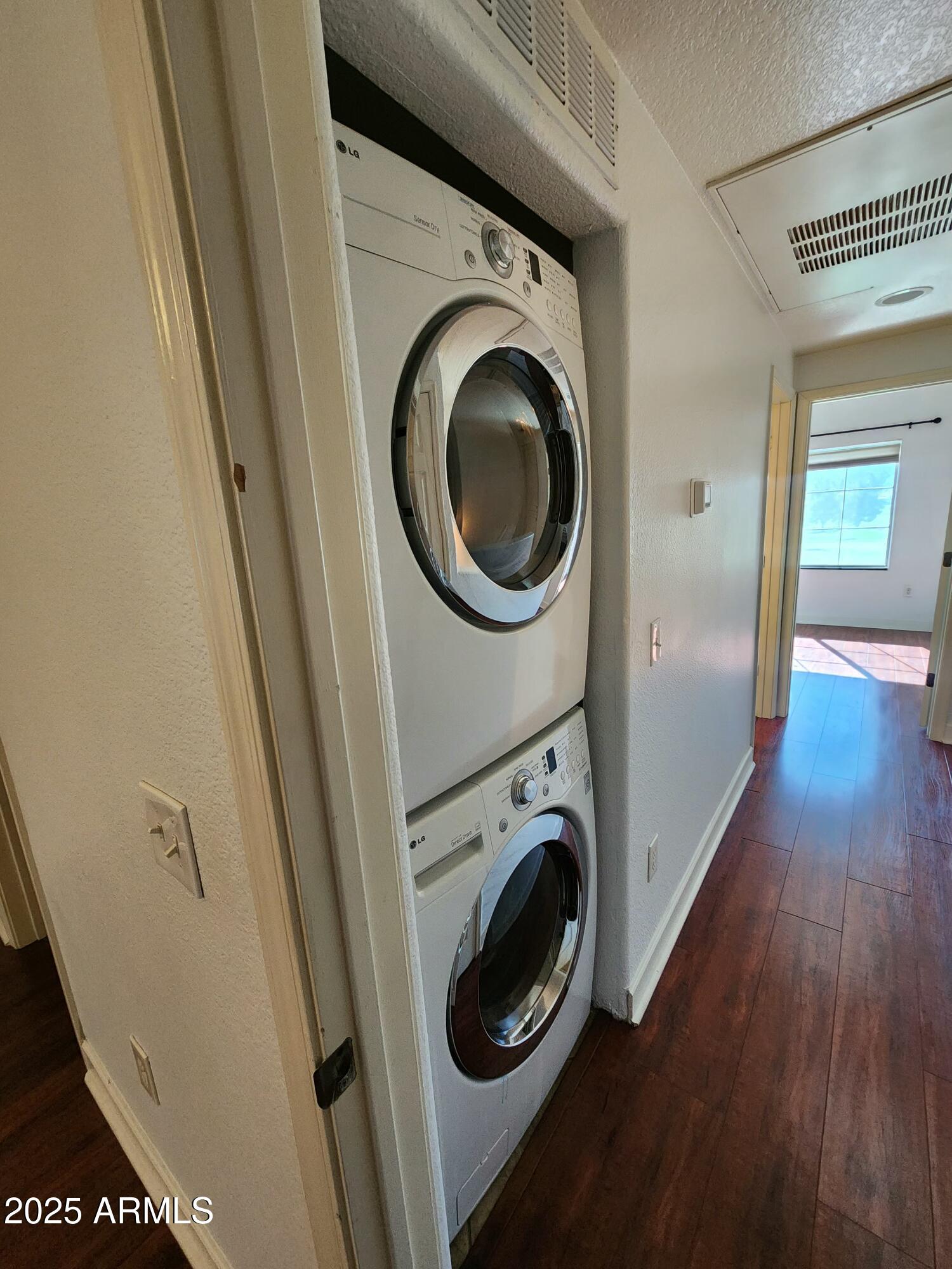 4455 E PARADISE VILLAGE Parkway S, 1035