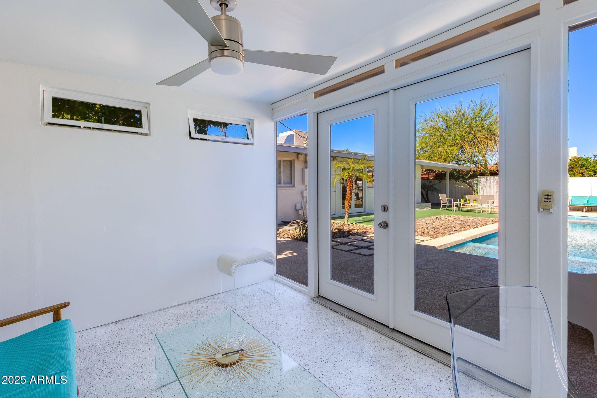 421 N EVERGREEN Street