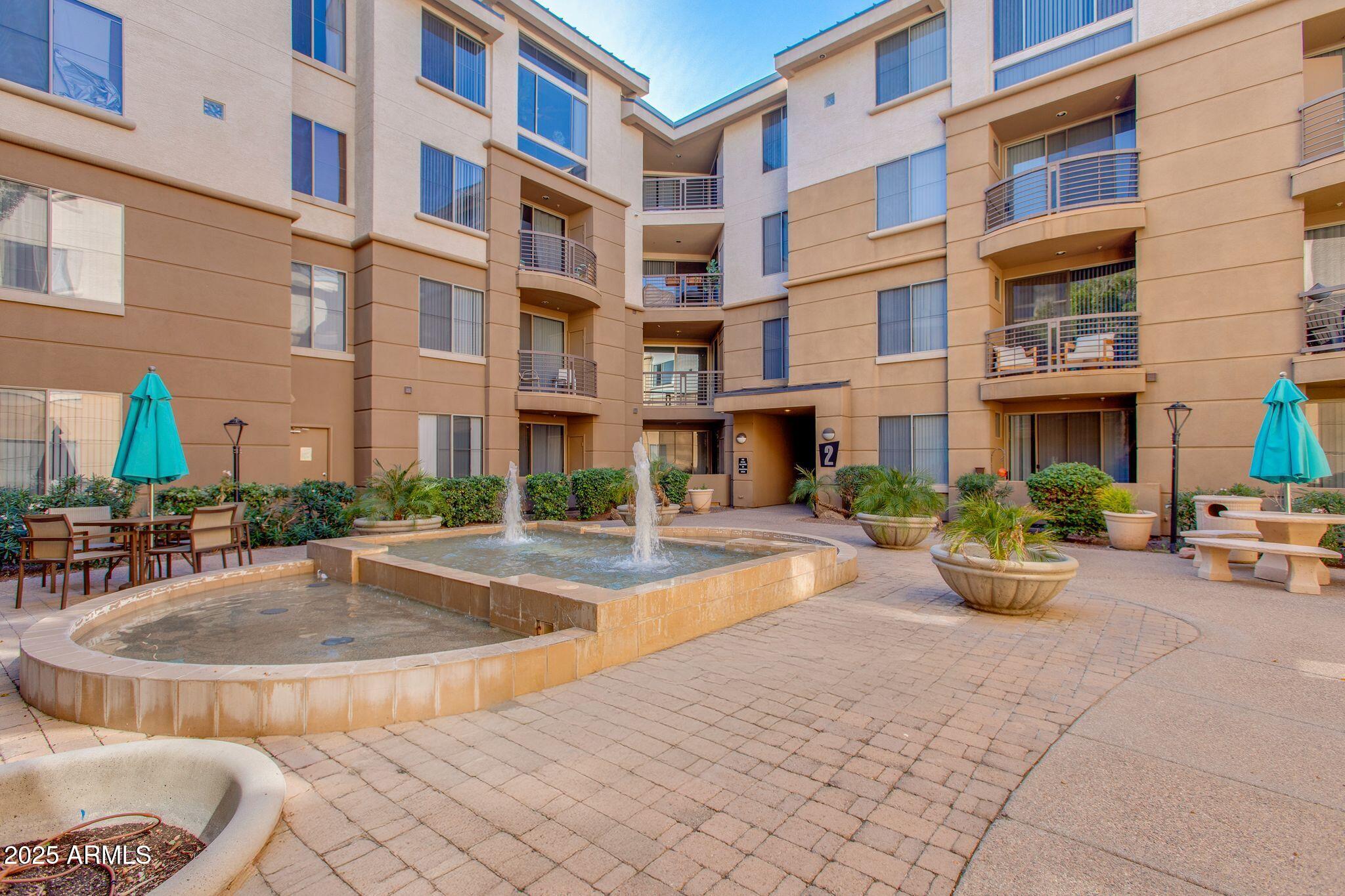 1701 E COLTER Street, 218