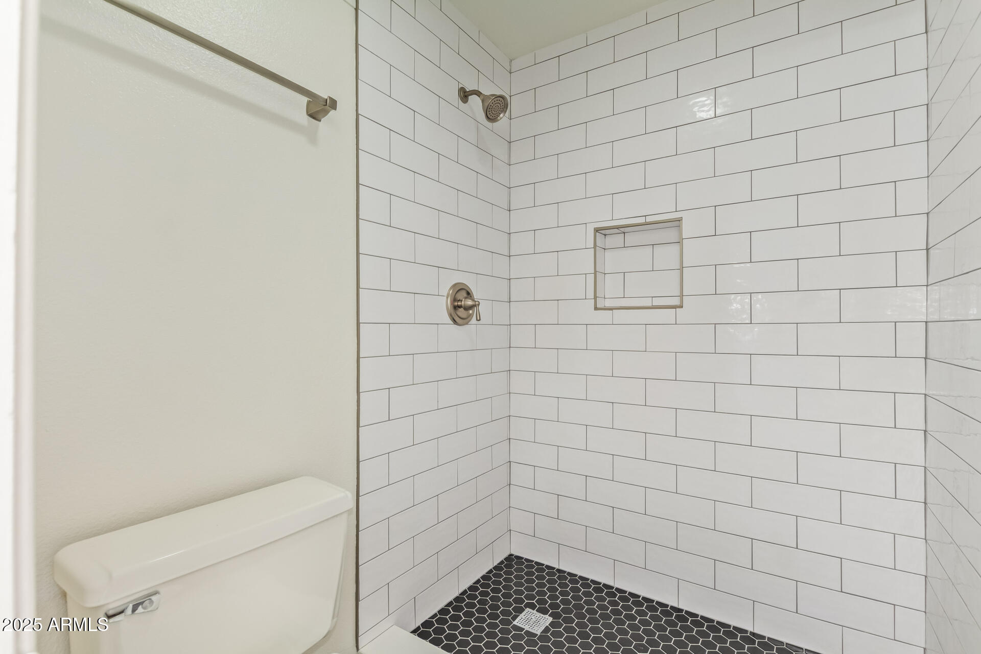 1274 E AVENIDA HERMOSA