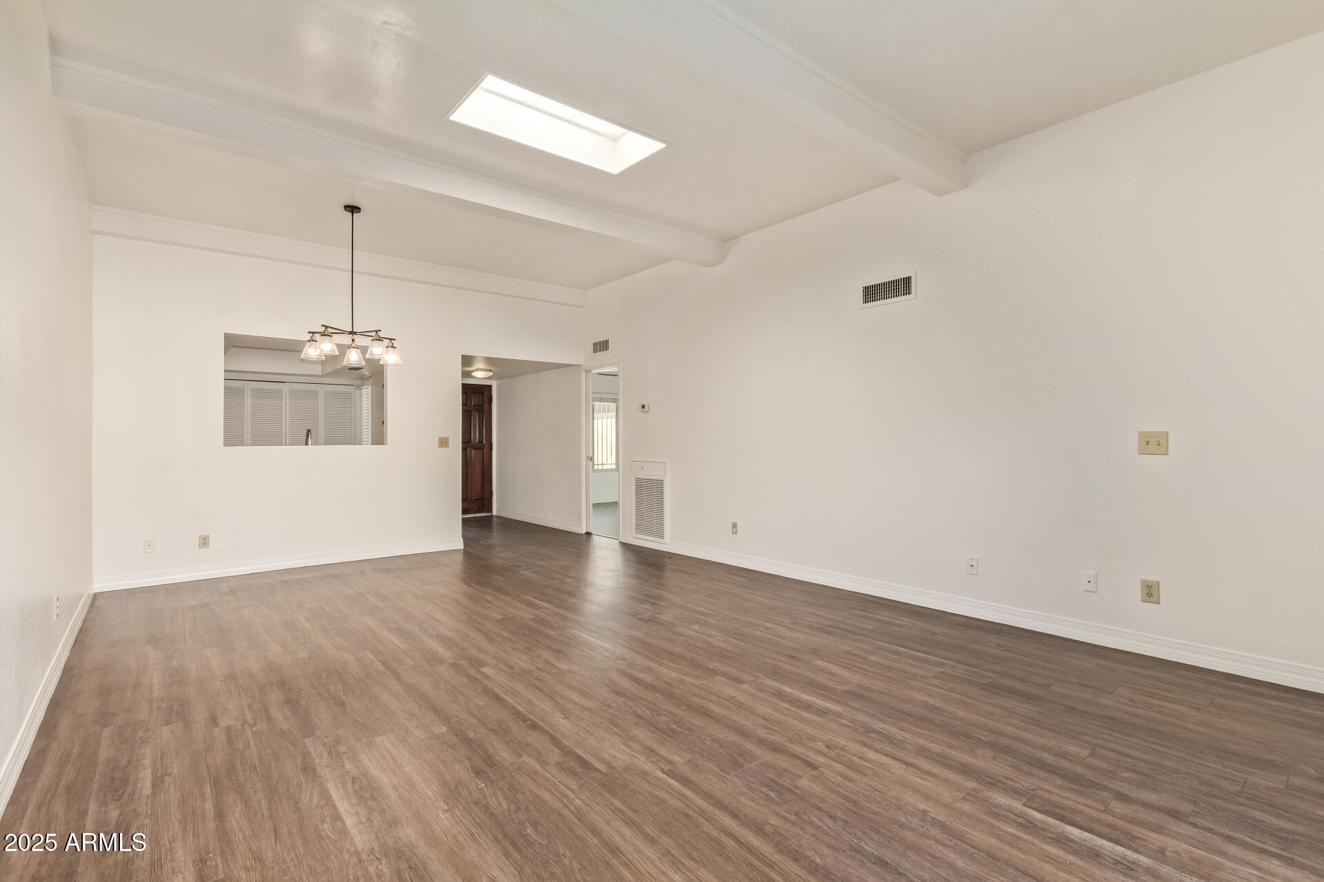 1274 E AVENIDA HERMOSA