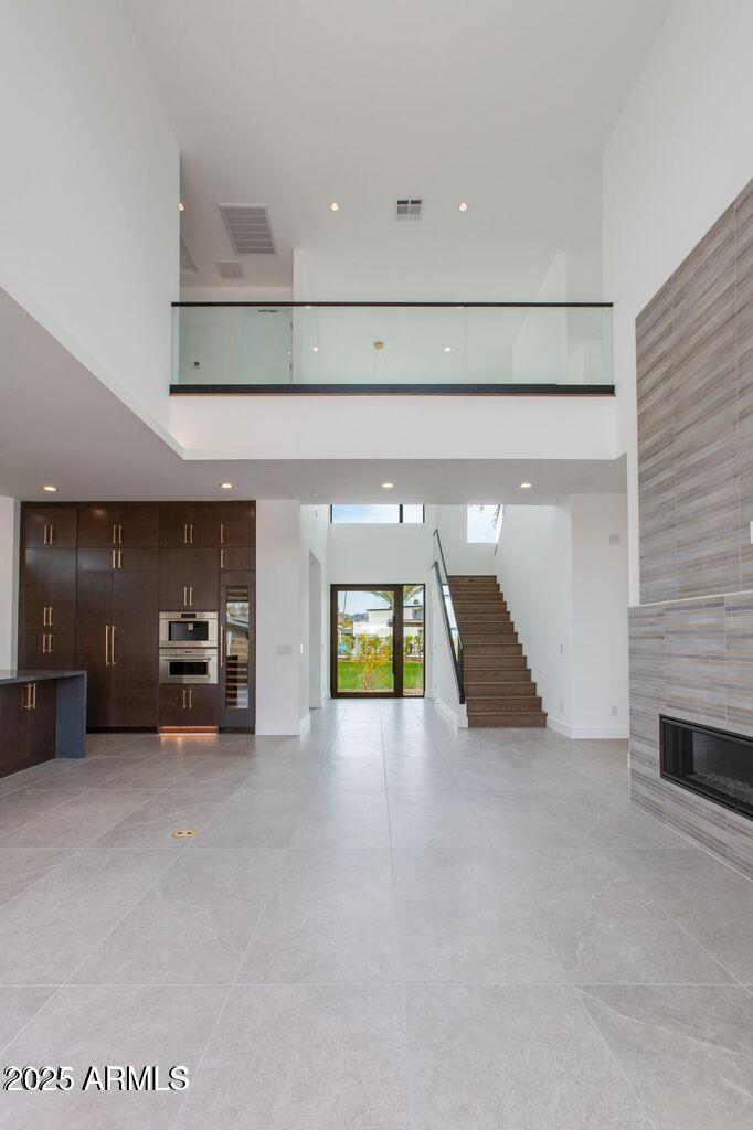 100 W NORTHERN Avenue 15