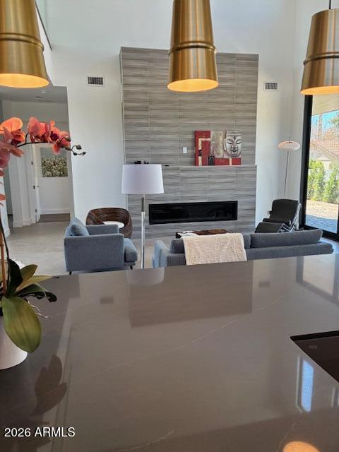 100 W NORTHERN Avenue 15