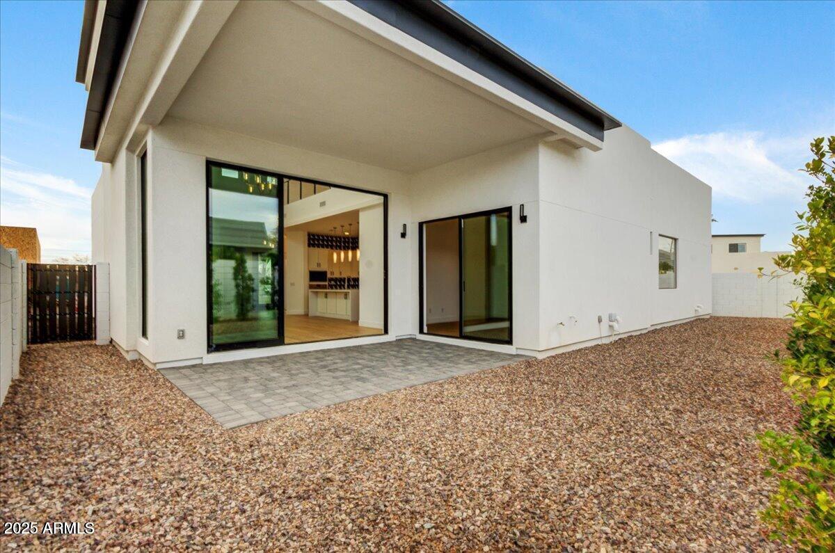 100 W NORTHERN Avenue 4