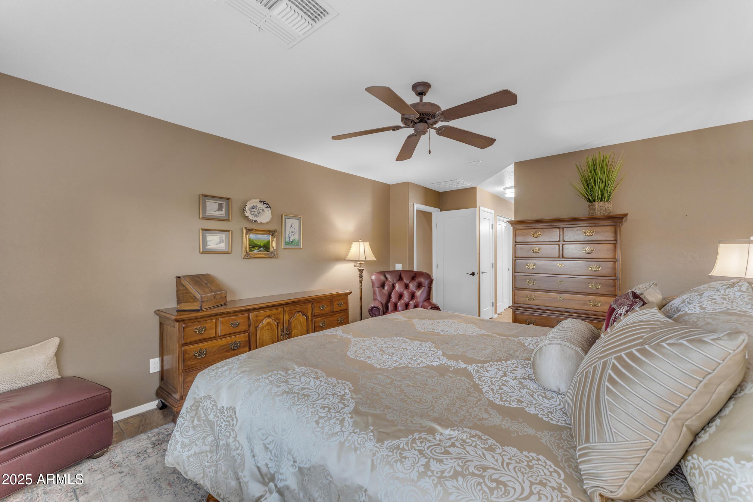 16134 W ROANOKE Avenue