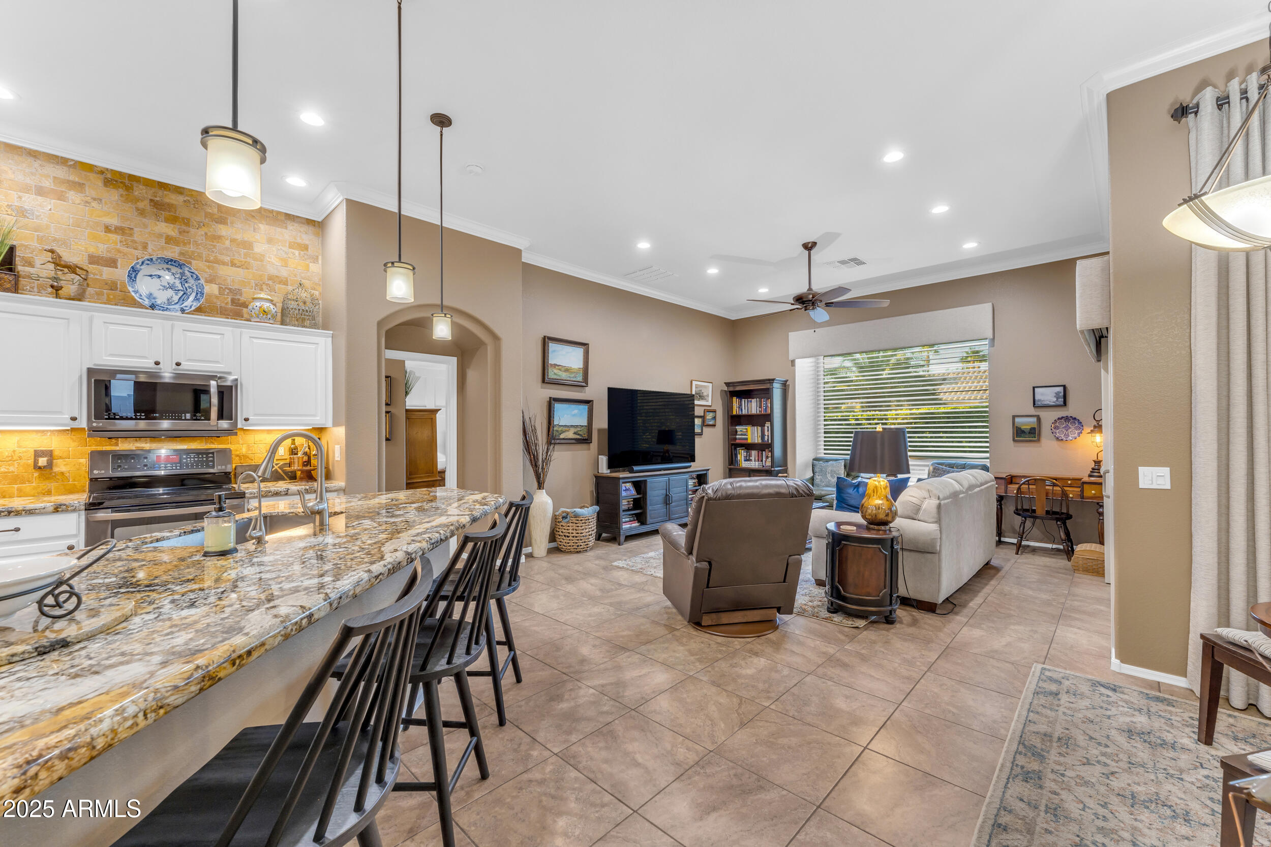 16134 W ROANOKE Avenue