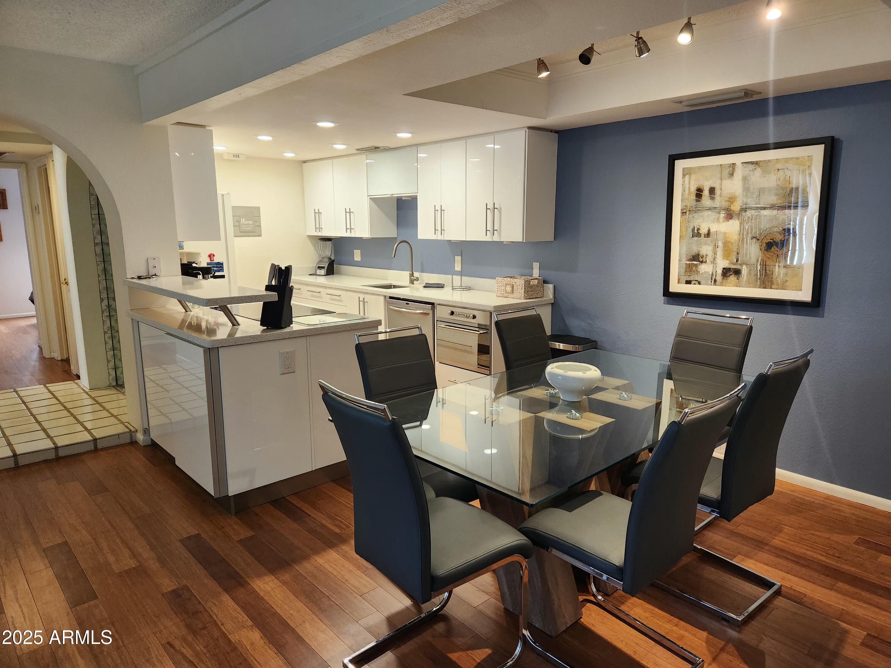 7557 N DREAMY DRAW Drive 184