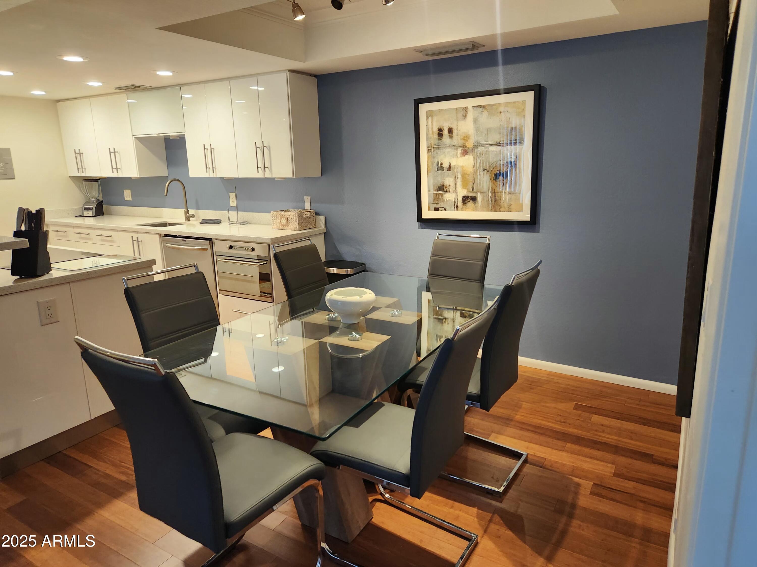 7557 N DREAMY DRAW Drive 184