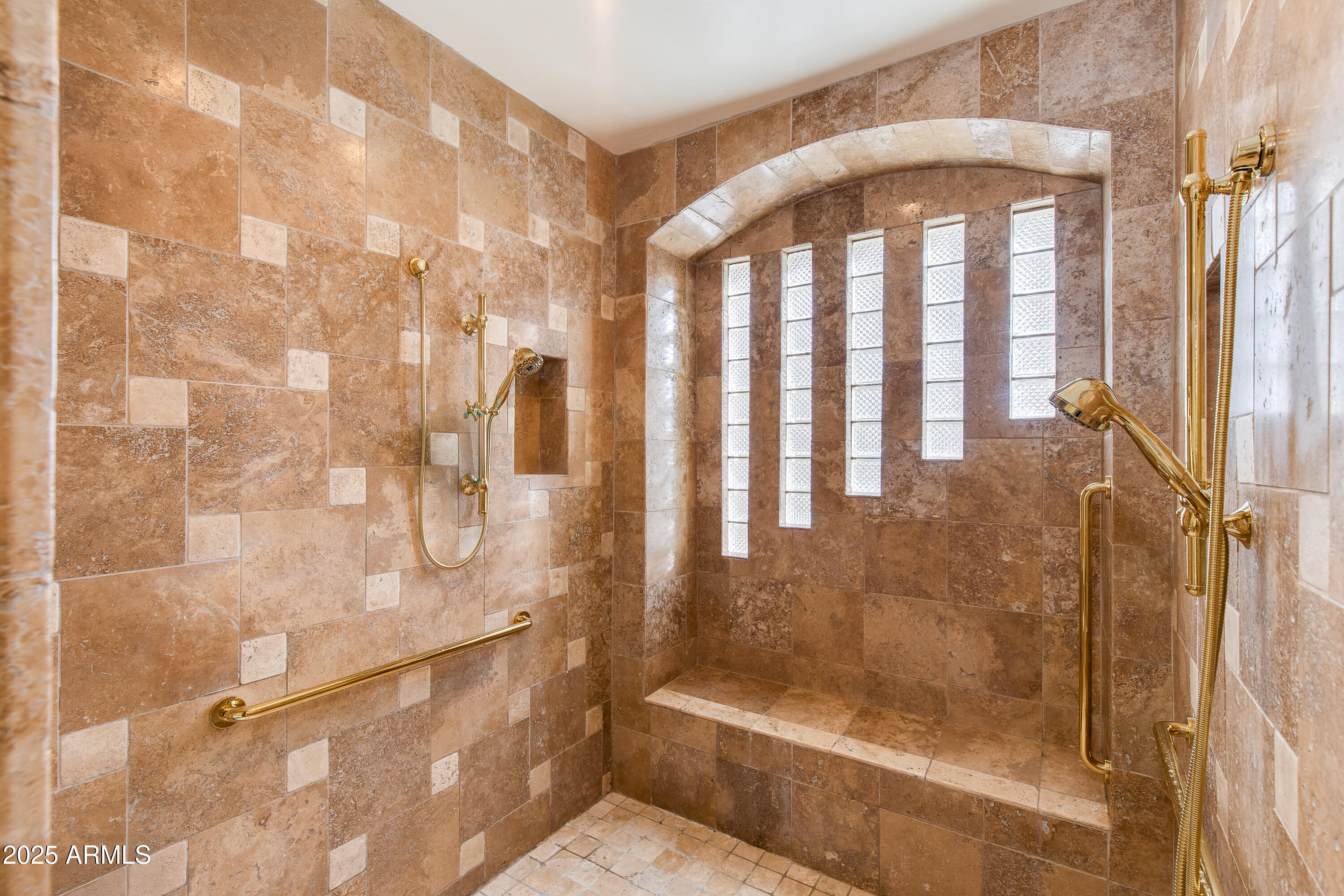 3201 E CAMINO SIN NOMBRE