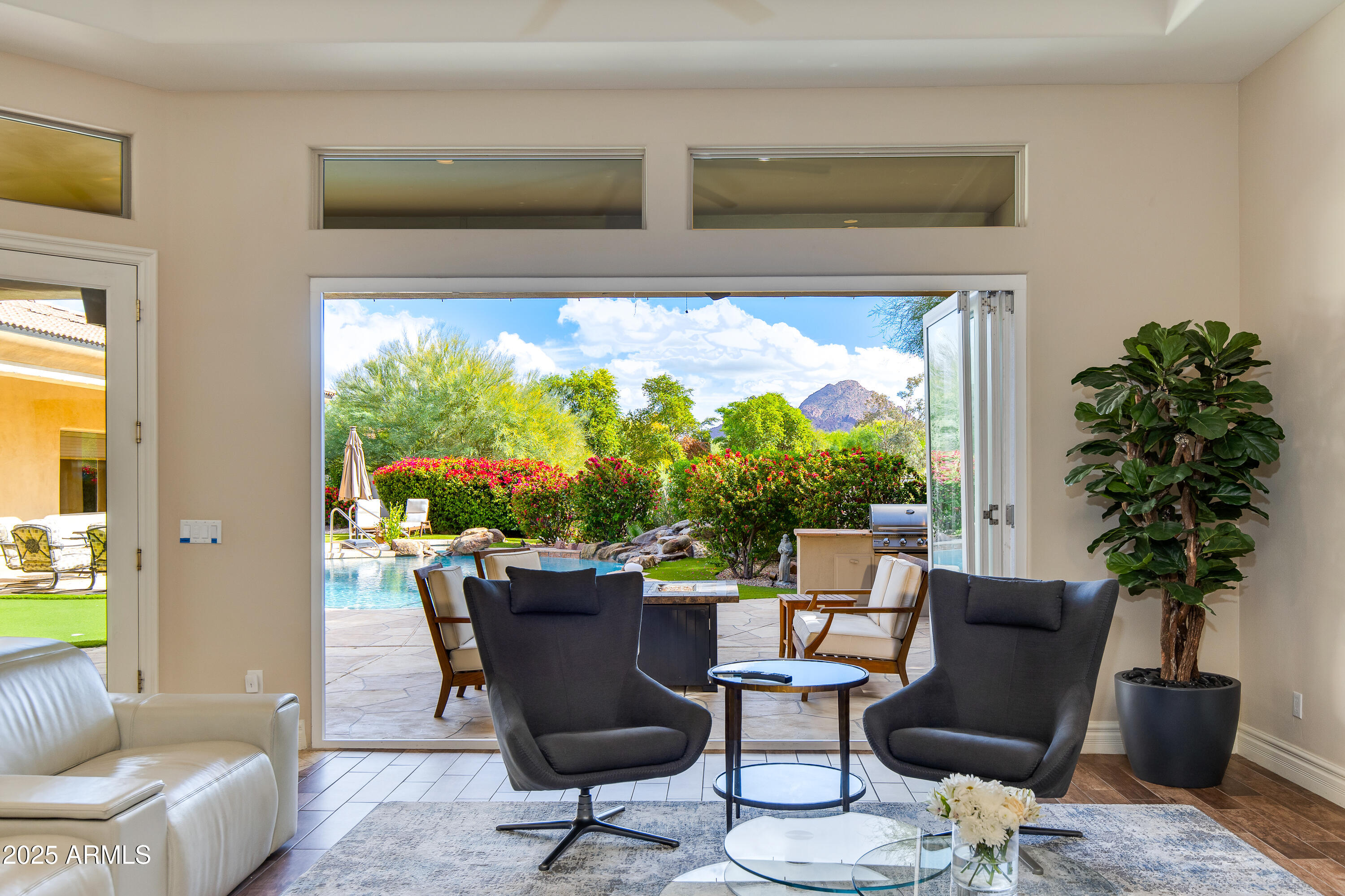 3201 E CAMINO SIN NOMBRE