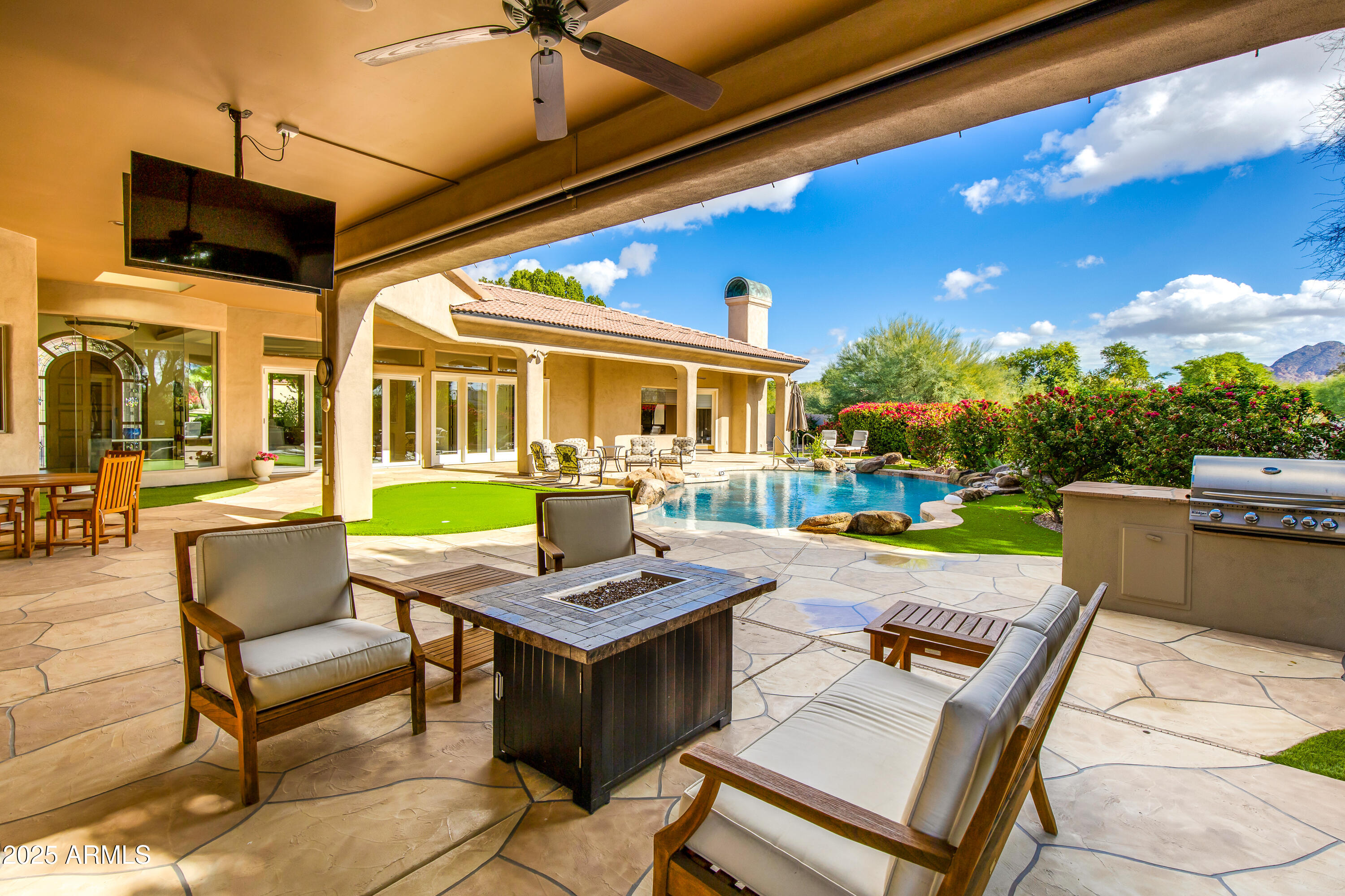 3201 E CAMINO SIN NOMBRE