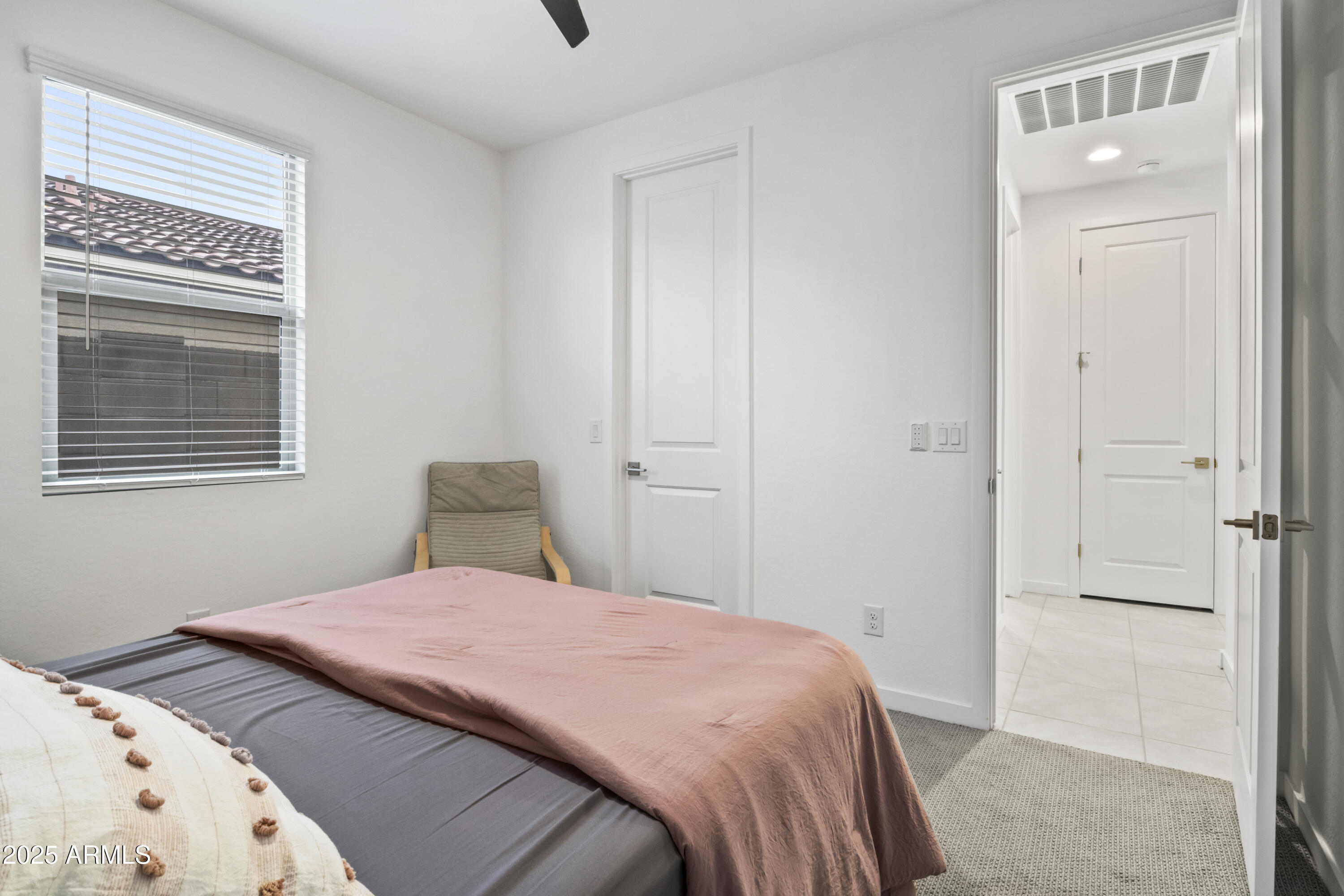 4587 W STICKLEAF Way