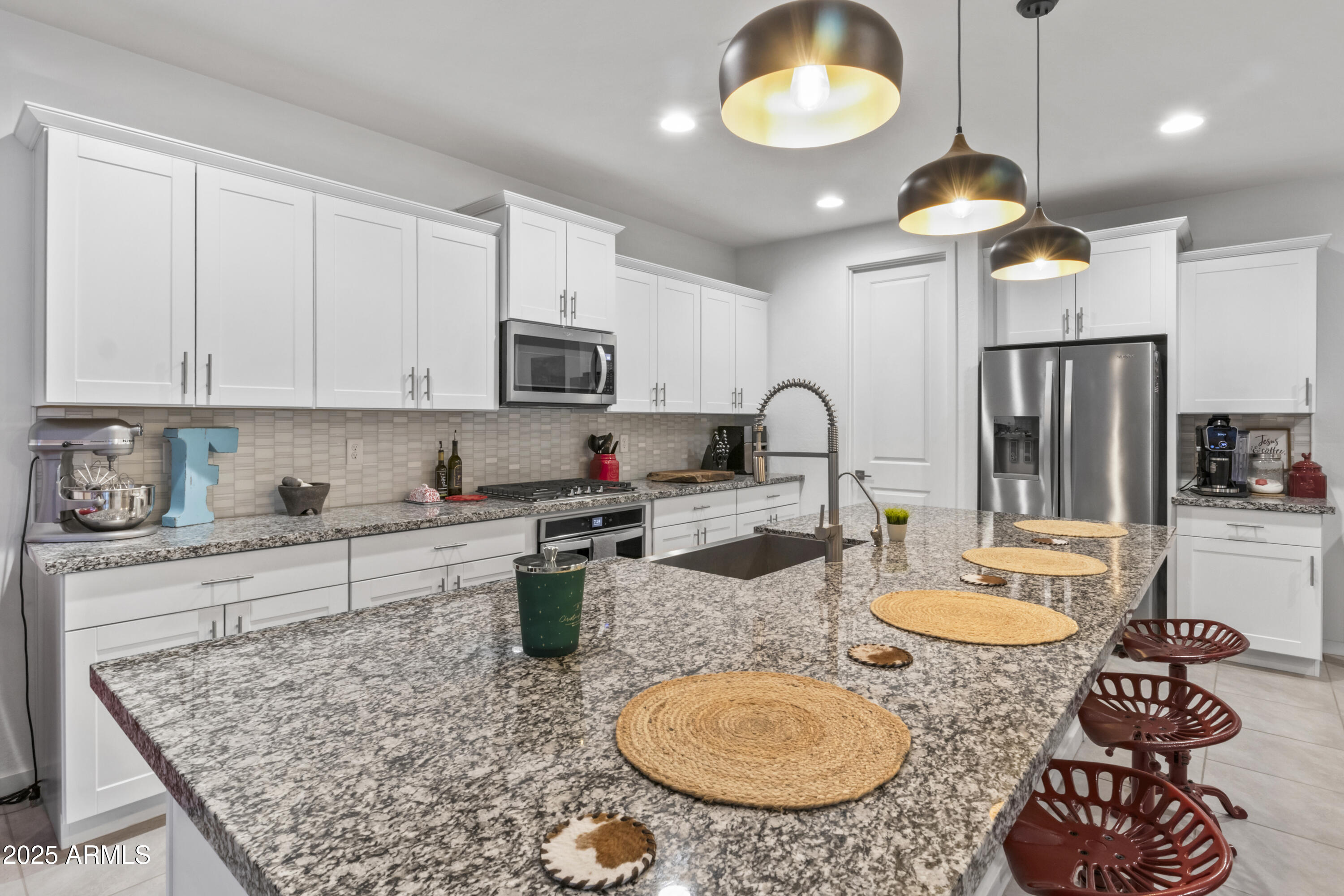 4587 W STICKLEAF Way