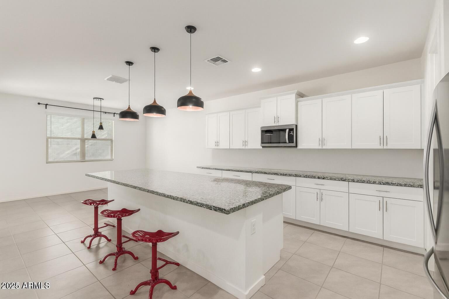 4587 W STICKLEAF Way